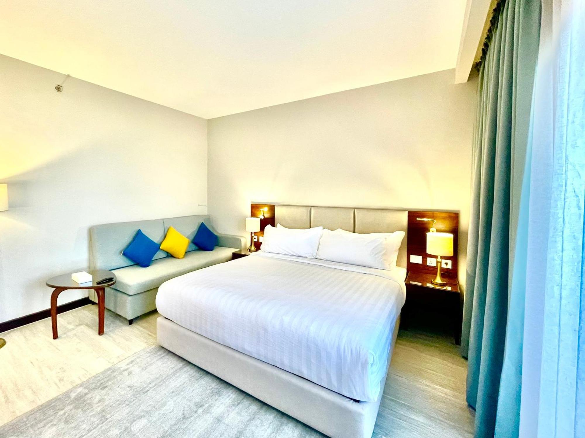 Deluxe Double or Twin Room Pool View