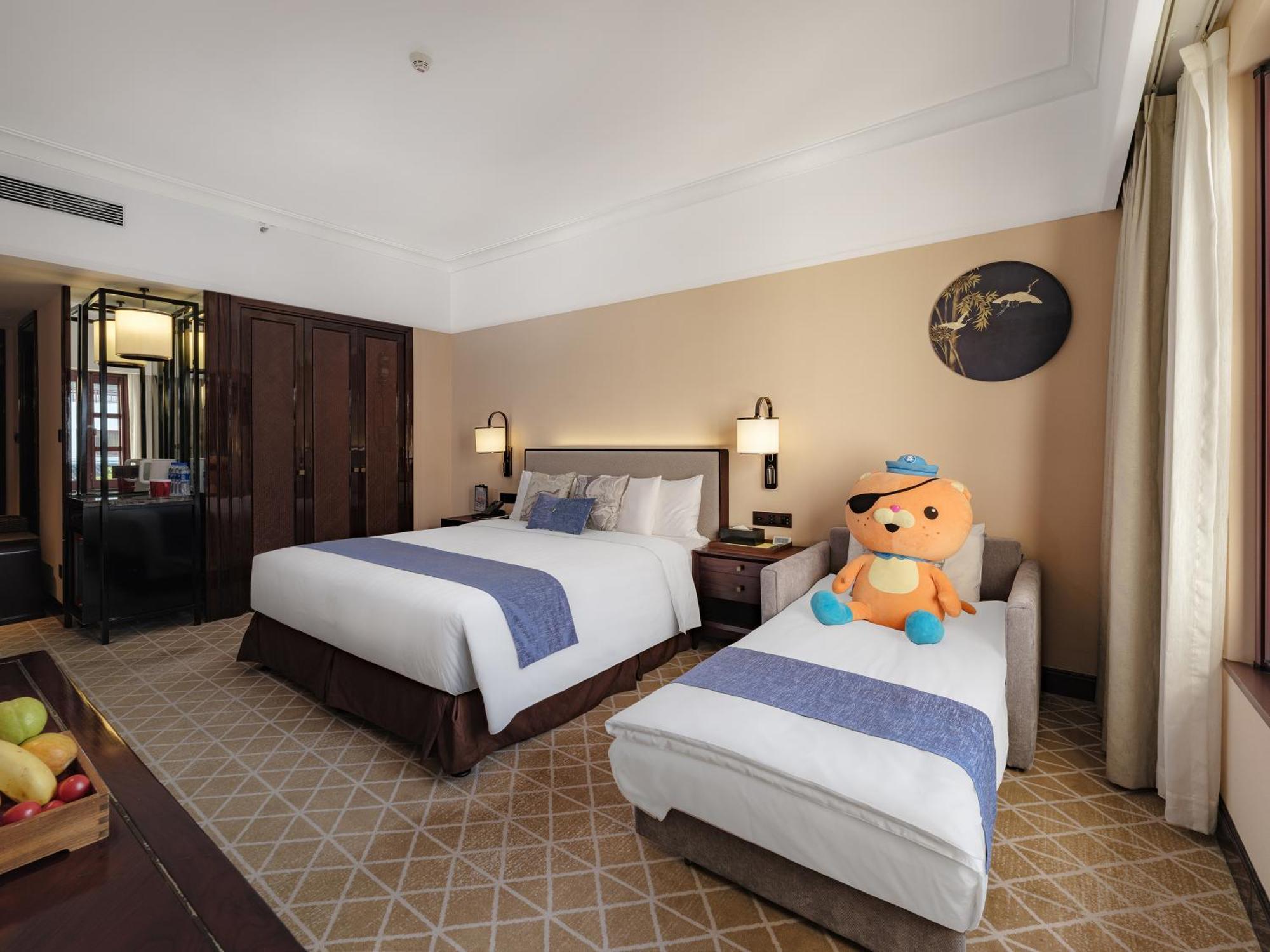 Deluxe Family Room