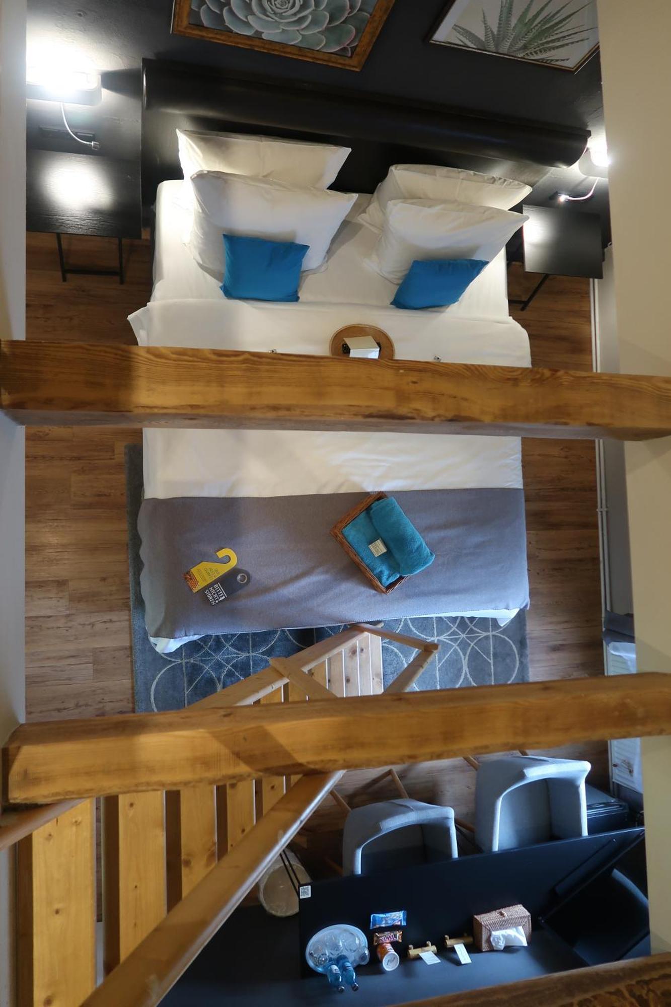 Loft two double beds 2 kids