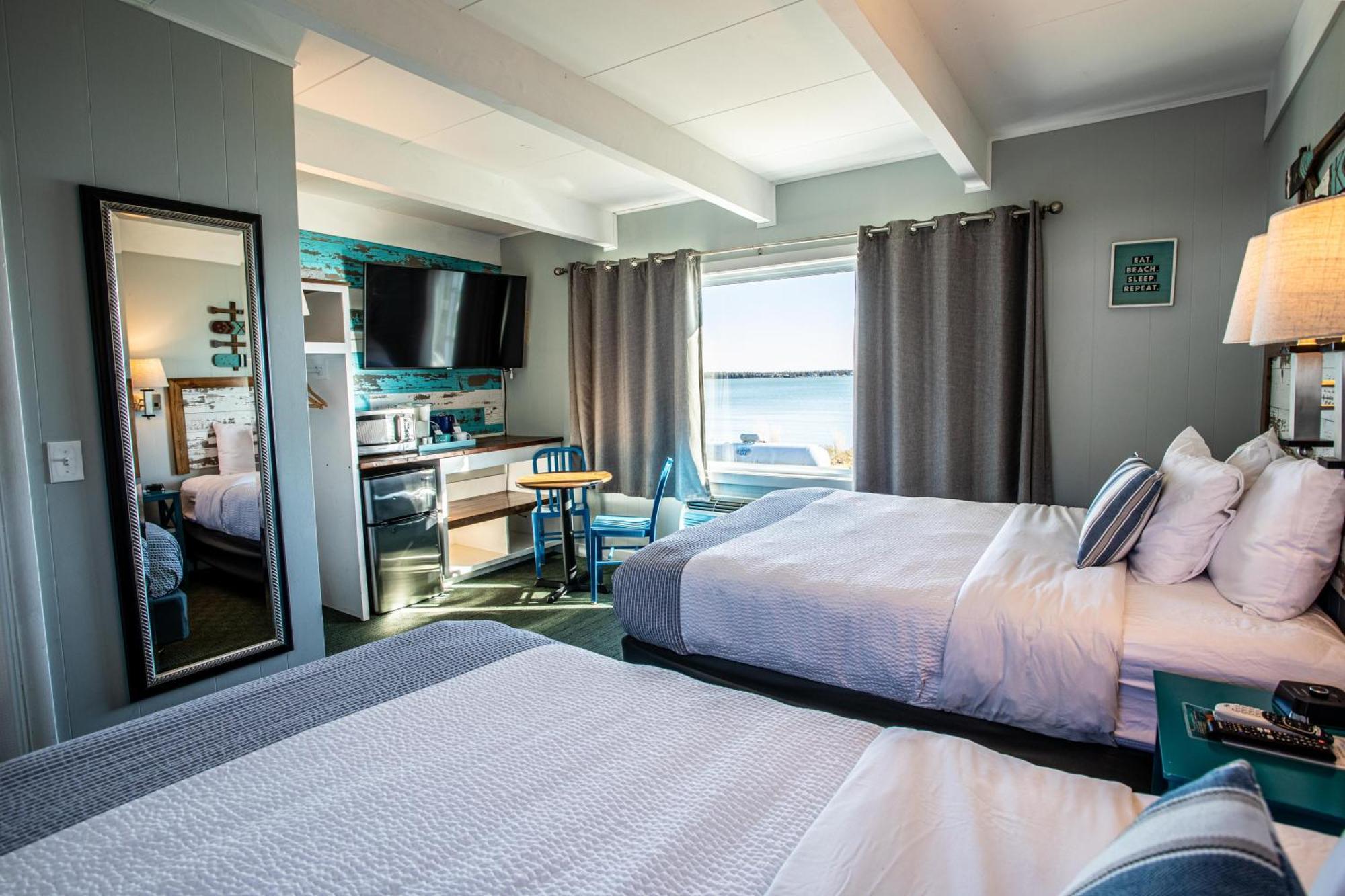 Quadruple Room Lake View