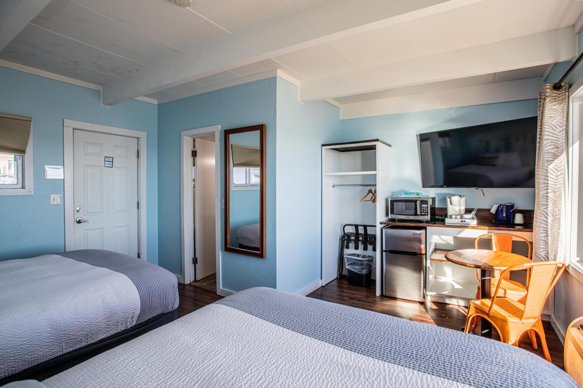 Quadruple Room Lake View