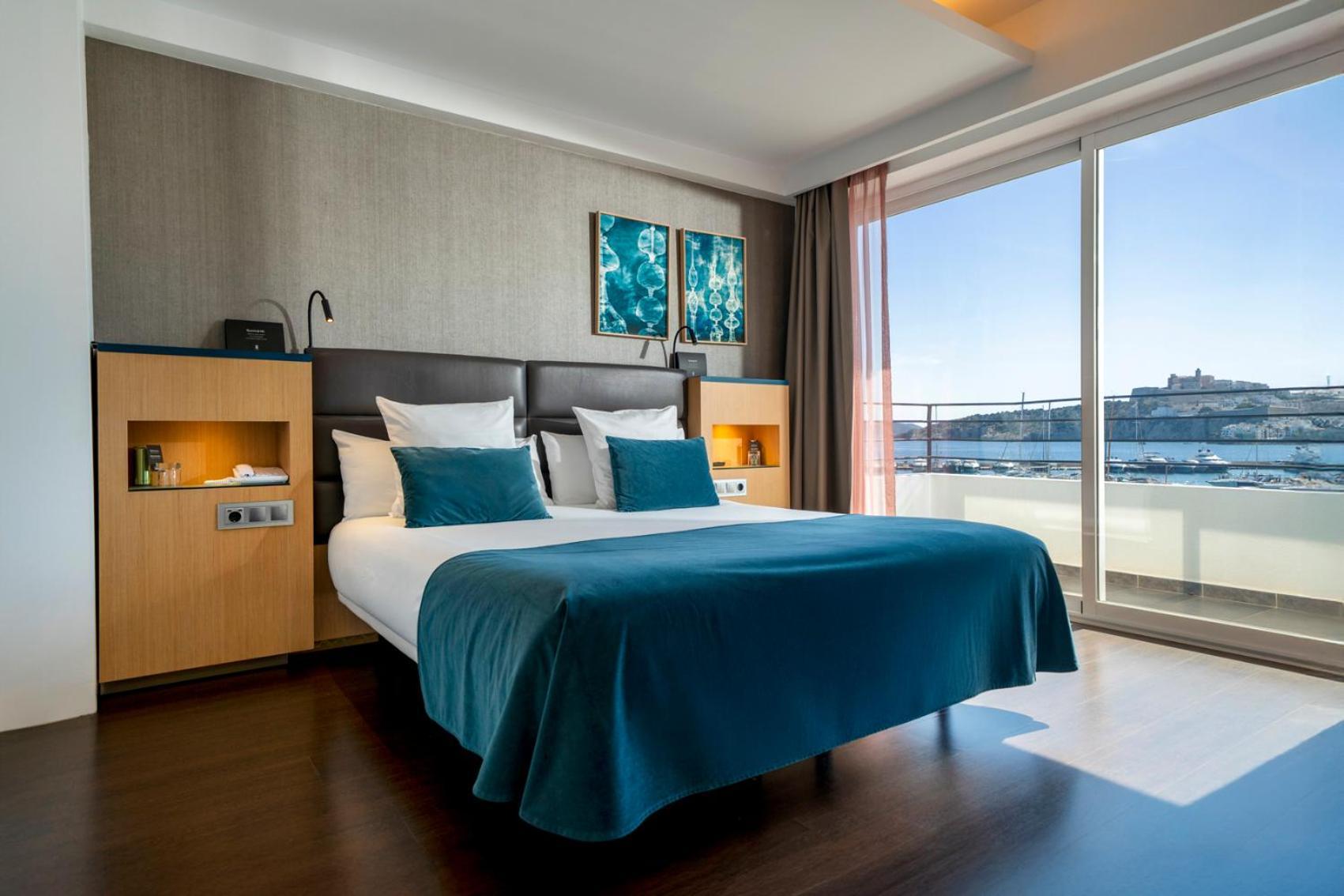 Suite Sea Old Town View