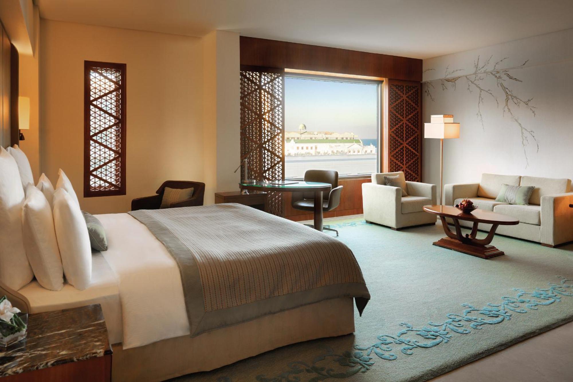 Grand Deluxe Room