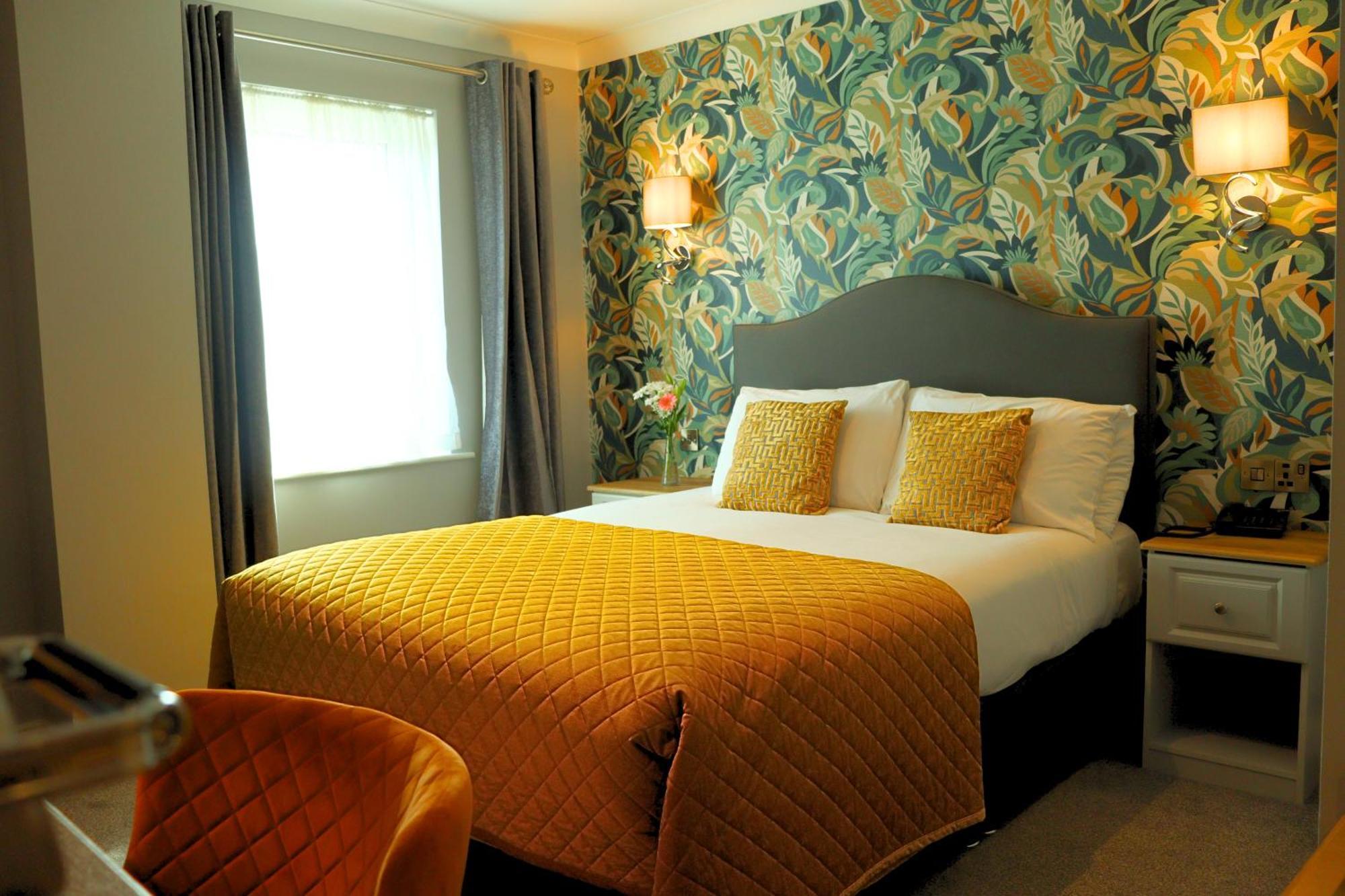 Deluxe Double Room,1679566756:JPEG