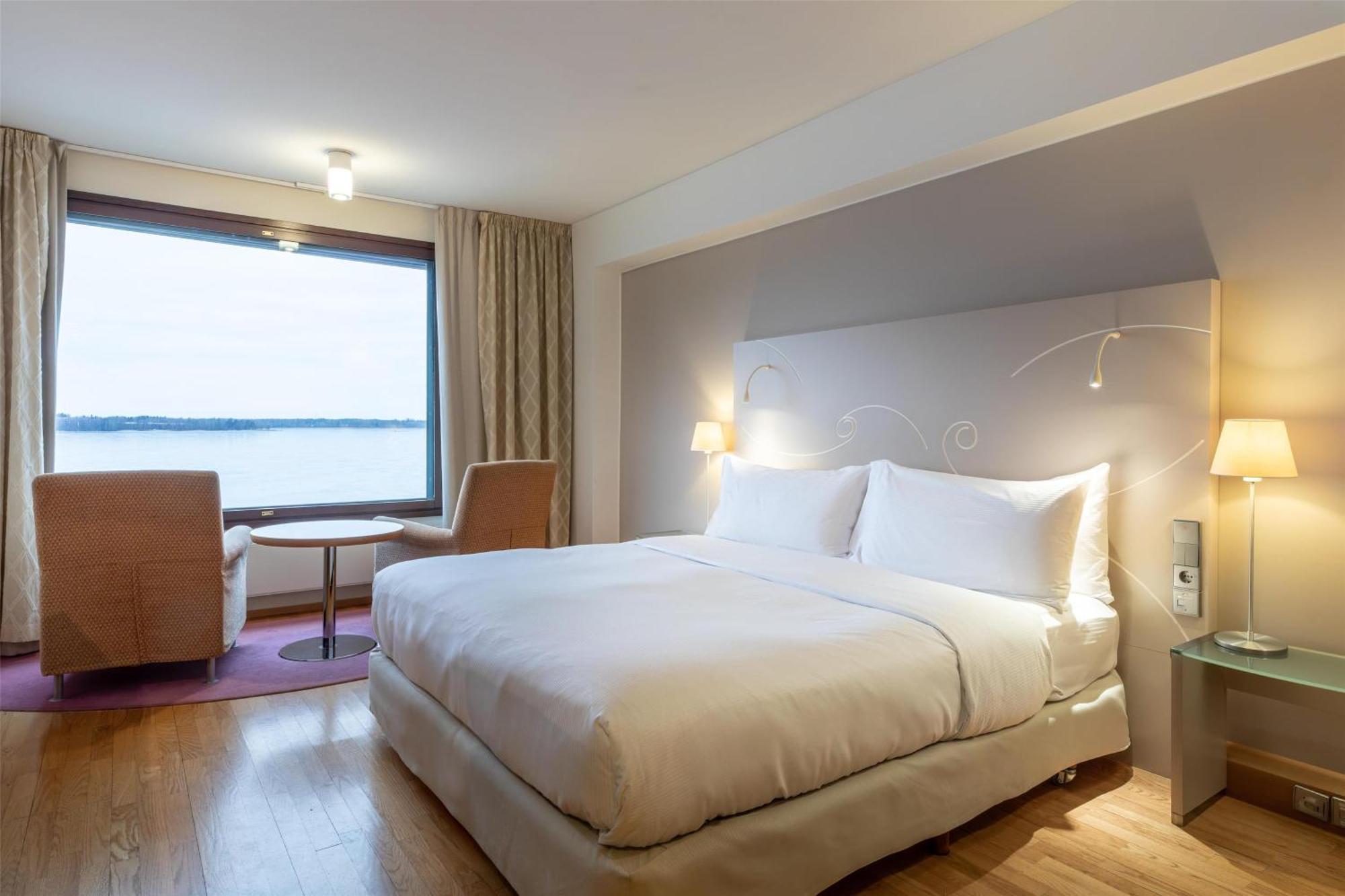 Deluxe King Room with Sea View,1679567056:JPEG