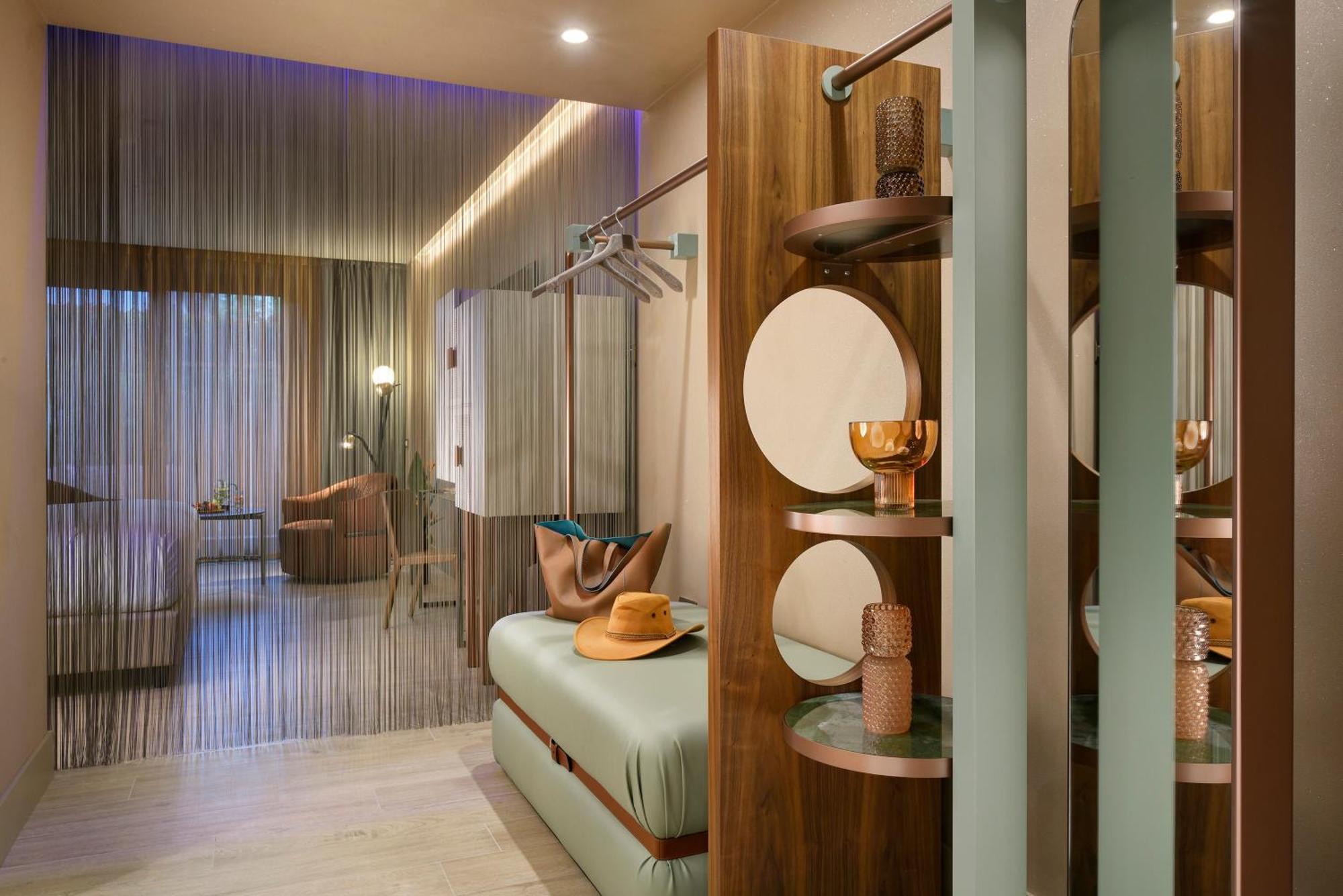 Junior Suite Private Garden