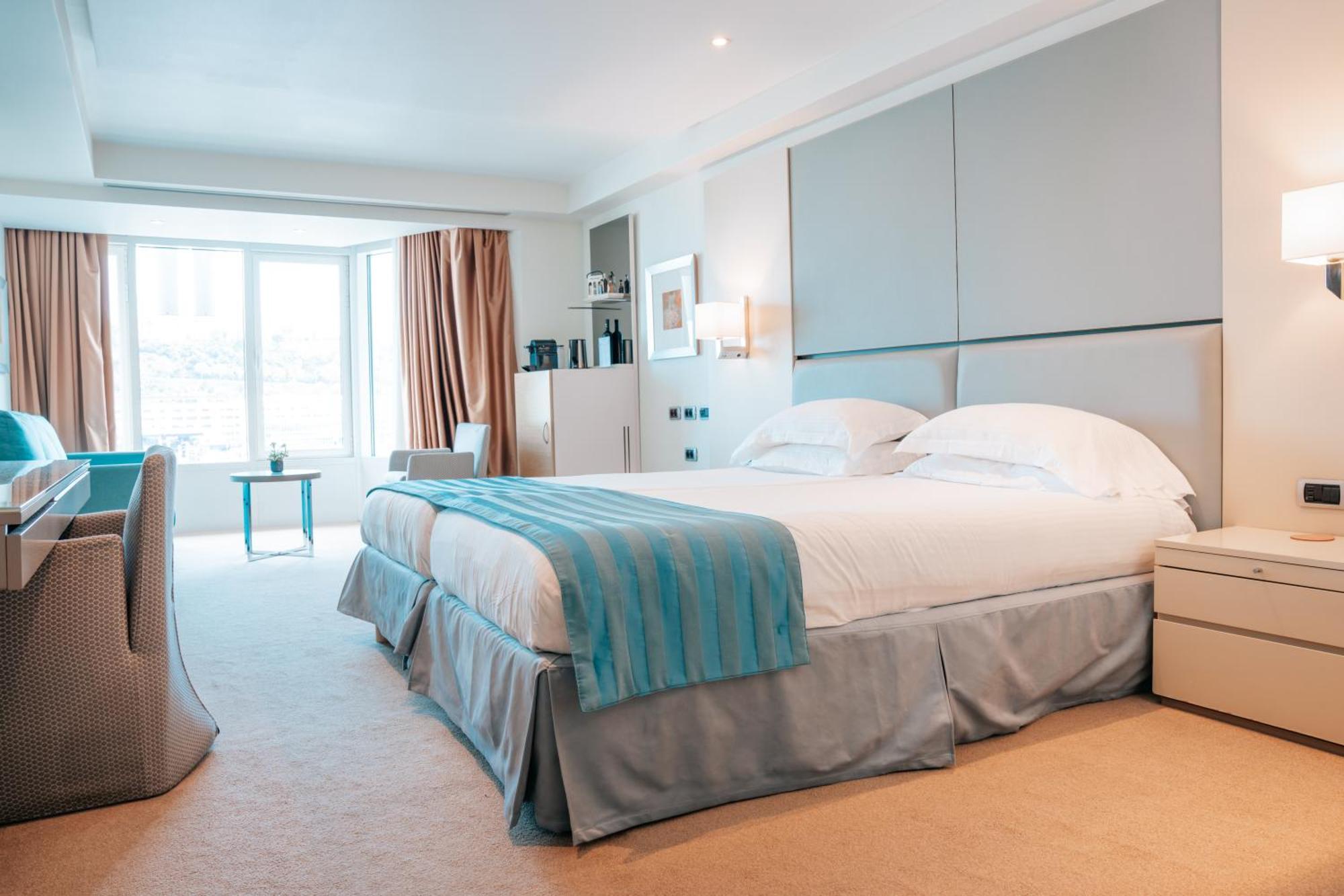 Junior Suite Harbor view