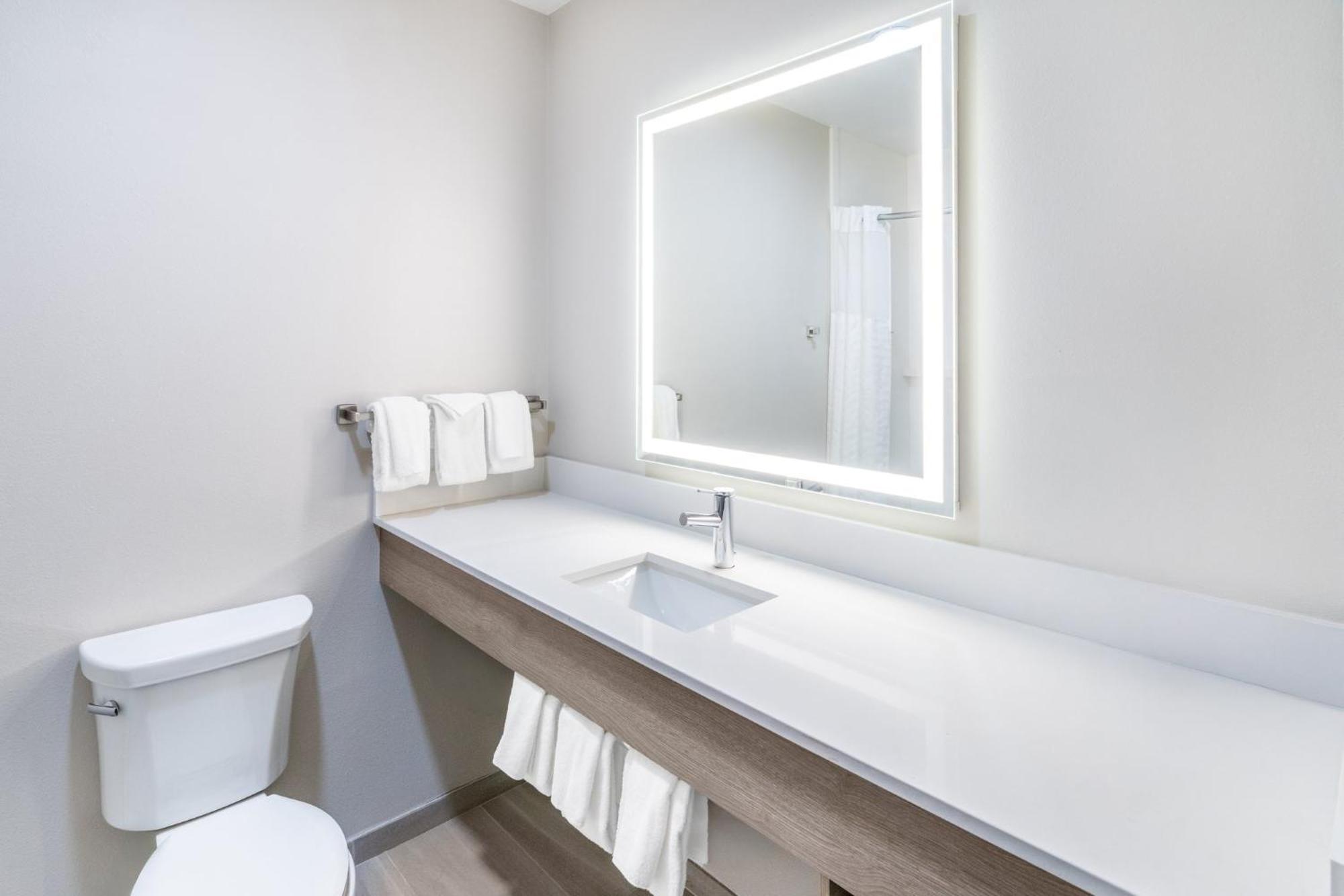 Deluxe Queen Suite,1680588894:JPEG