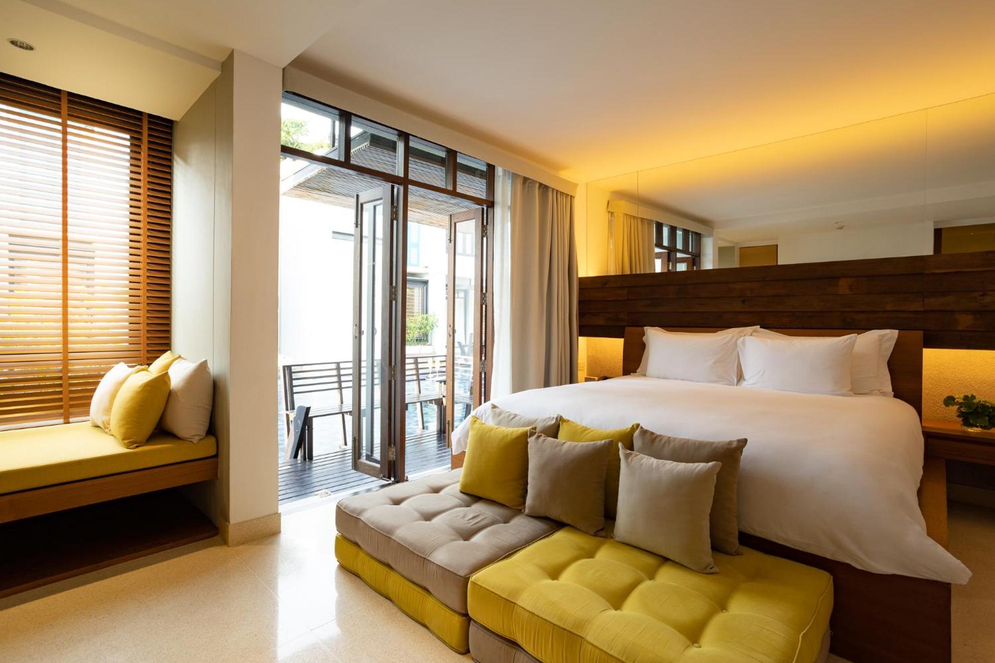 Pool Access Jacucci Suite age 12 years old