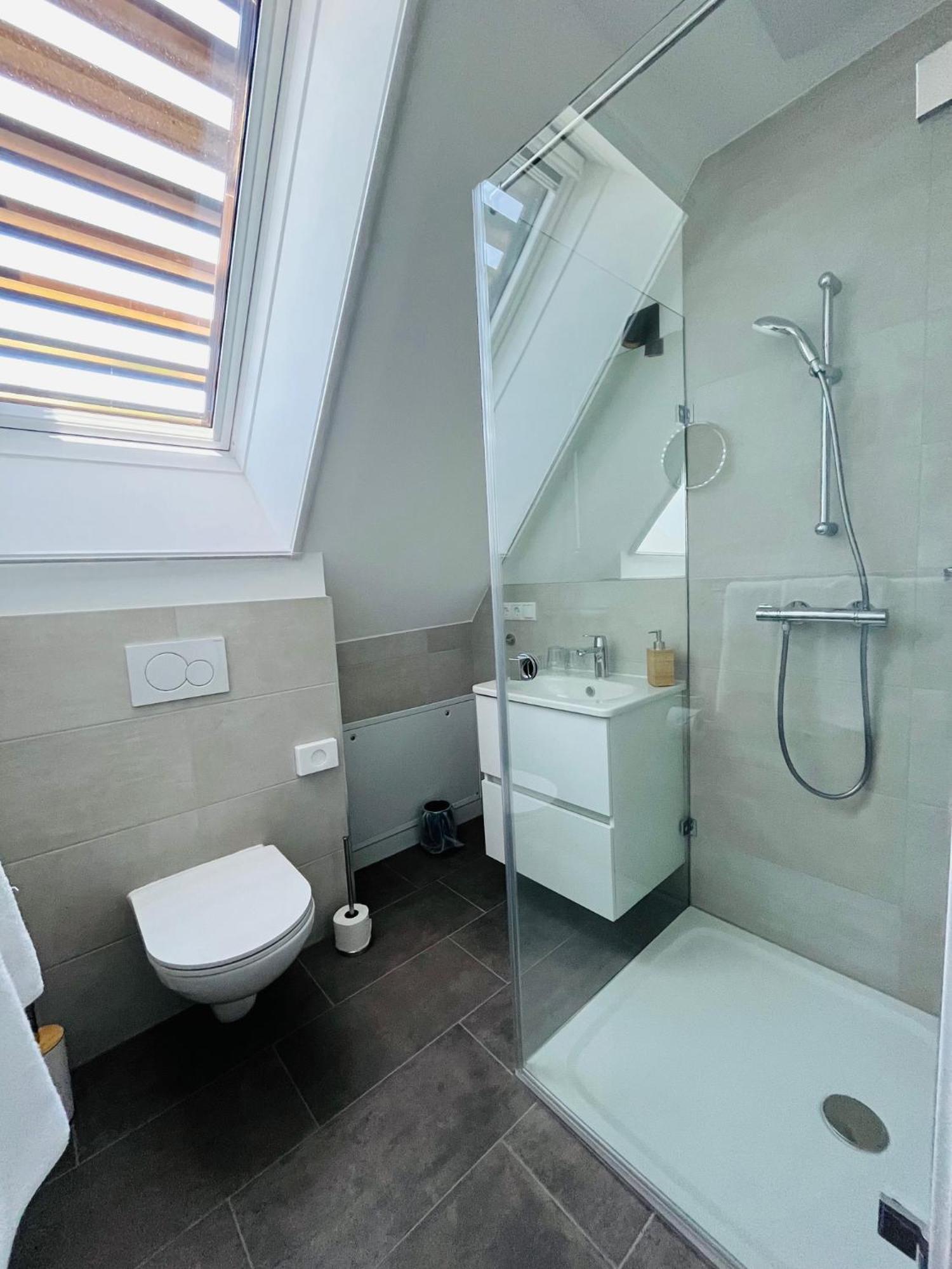 Studio Apartment One Double Bed