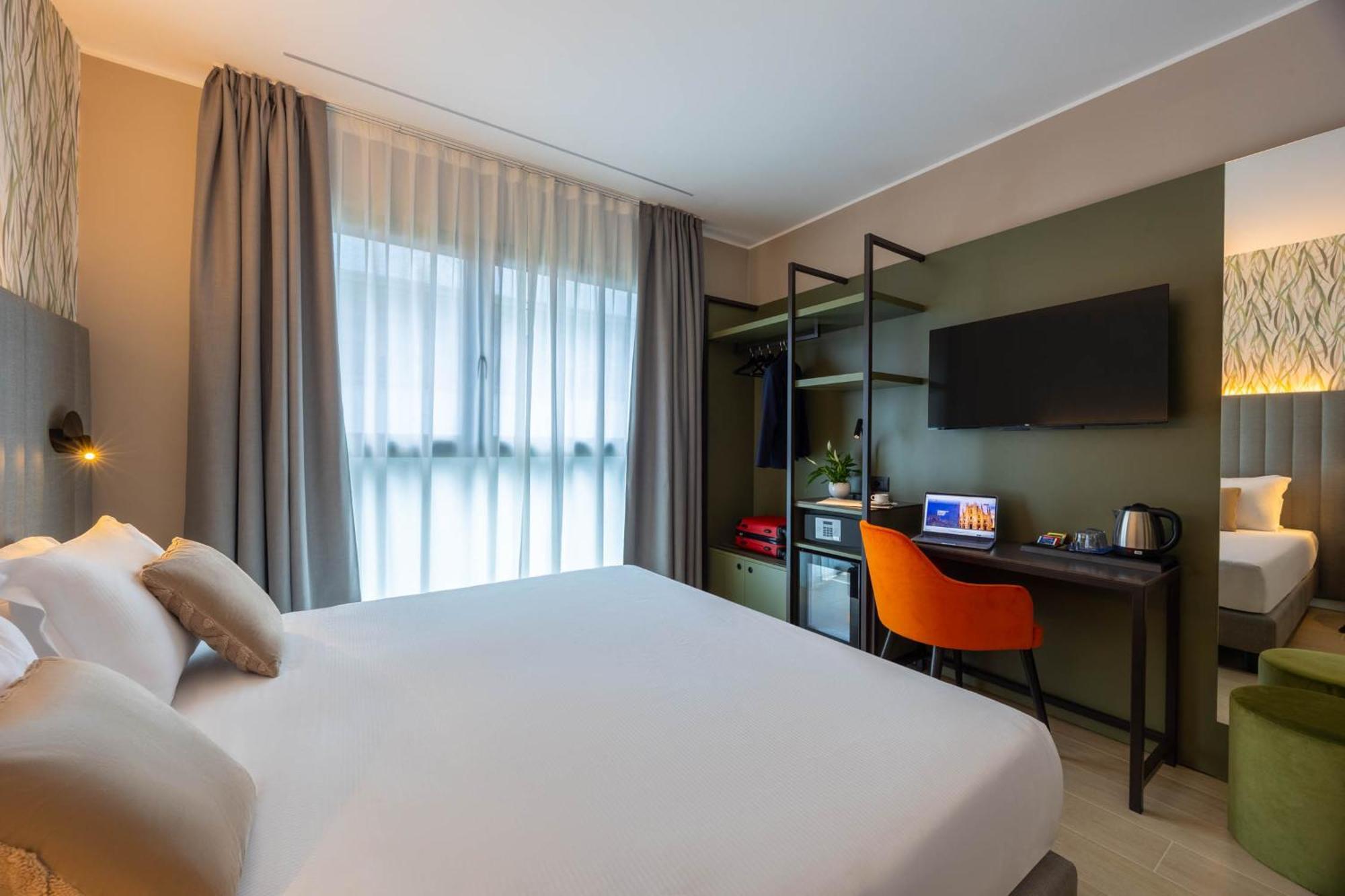 Deluxe Double or Twin Room