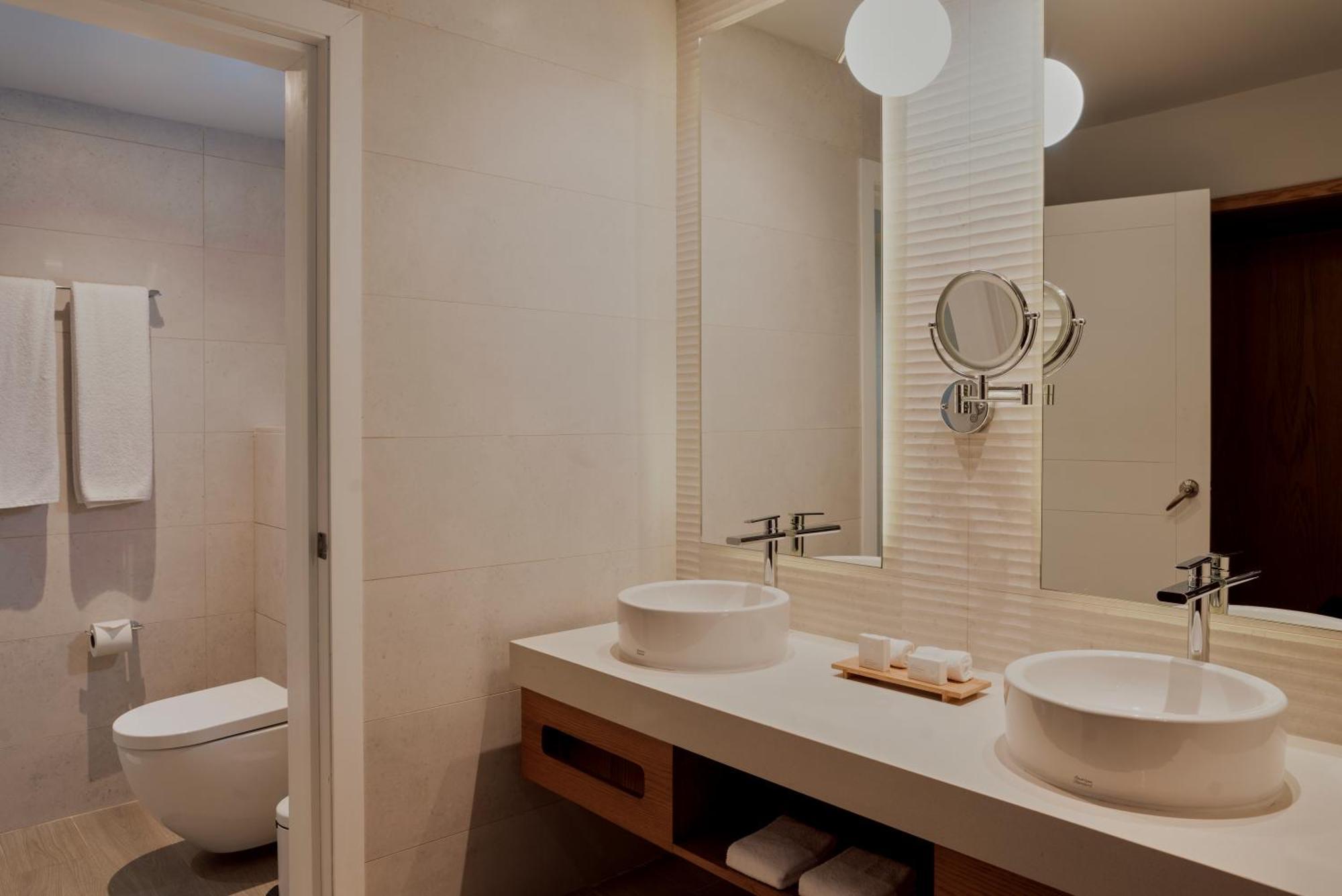 Premium Deluxe Room