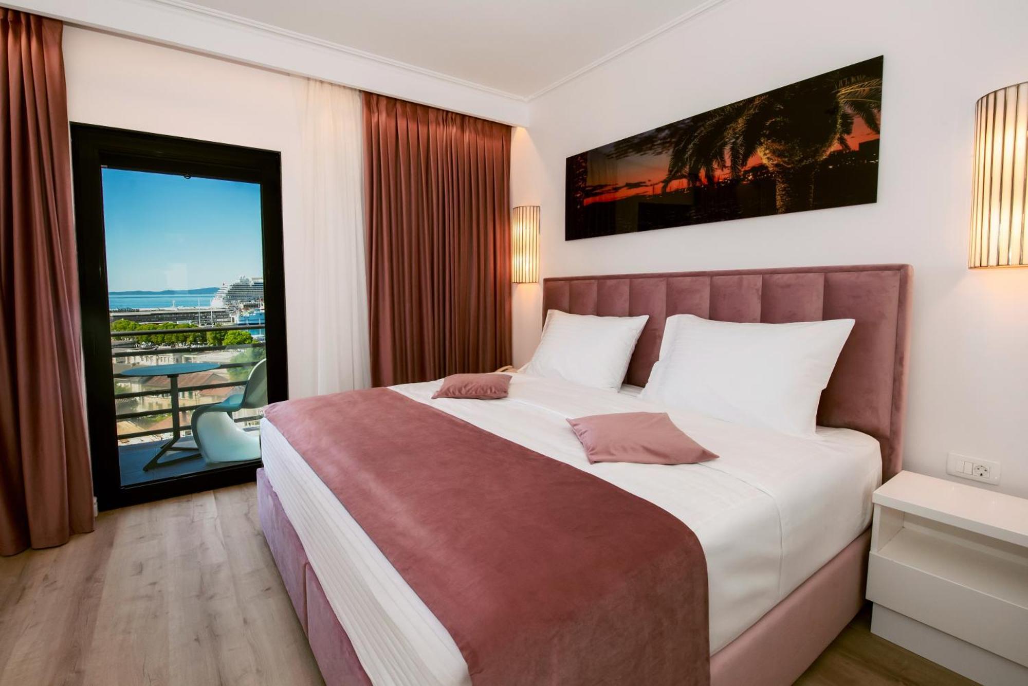 Deluxe Suite Sea View