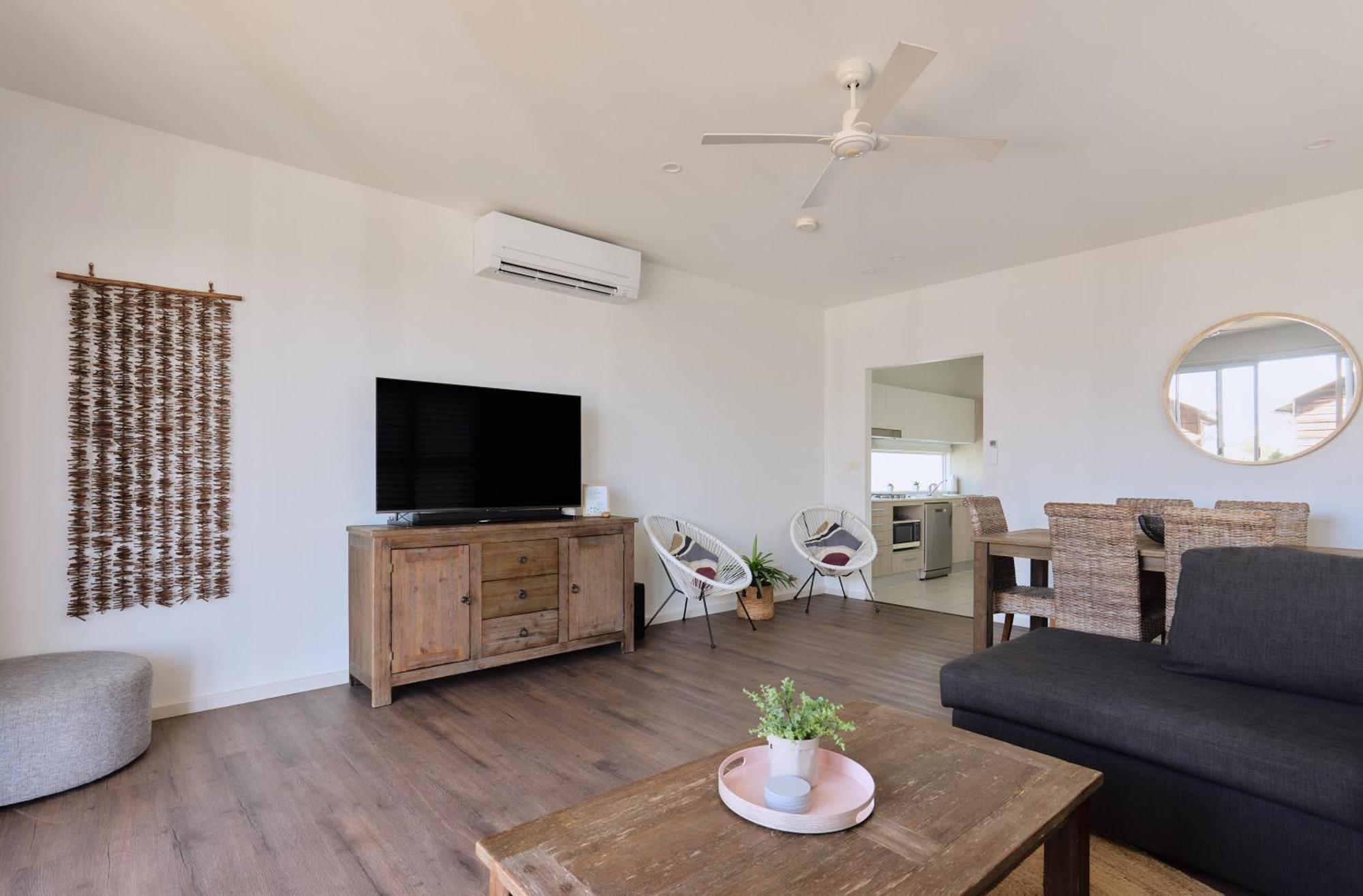 Villa Garden,1683816270:JPEG