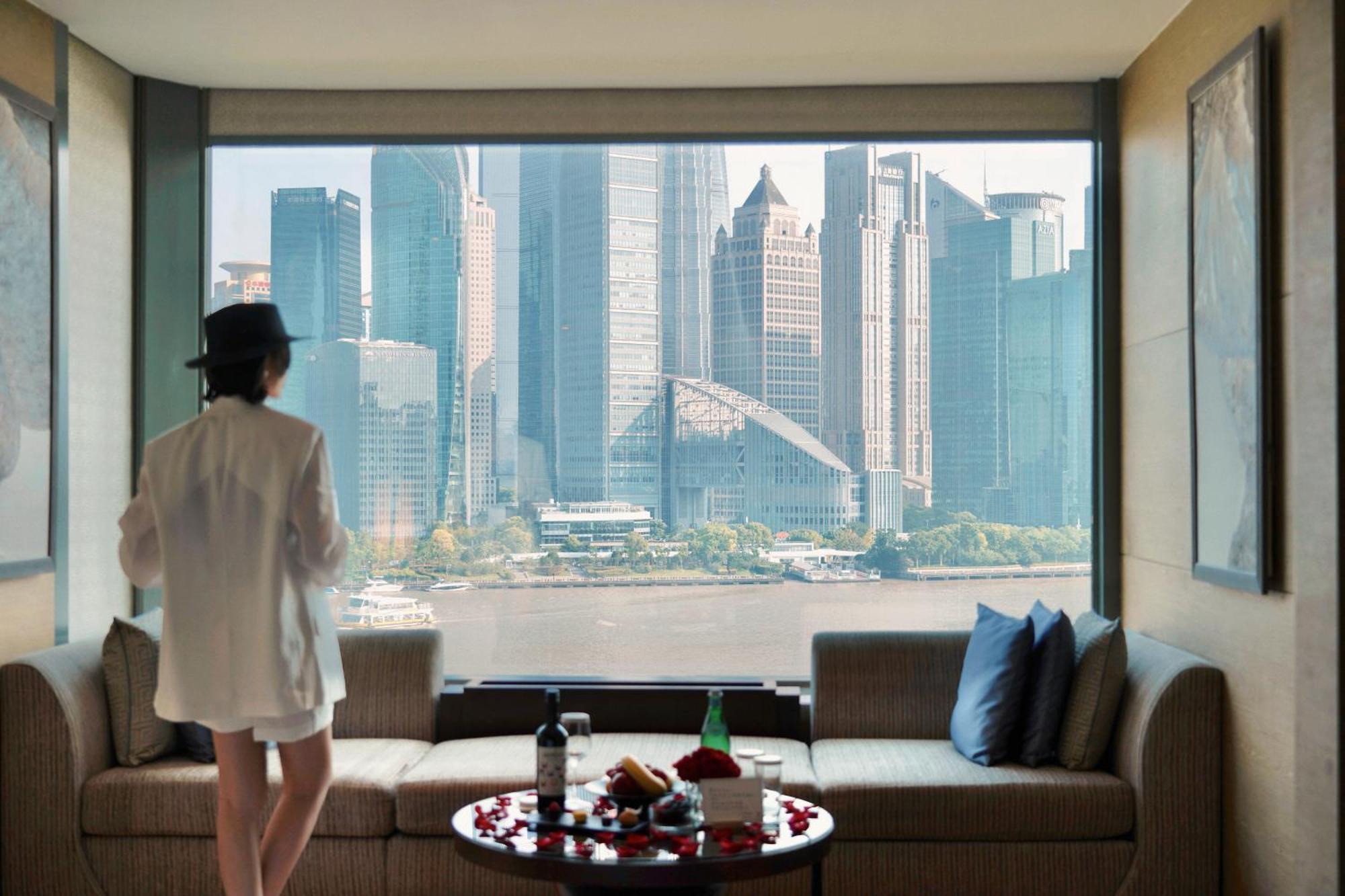 Premier Rive View King