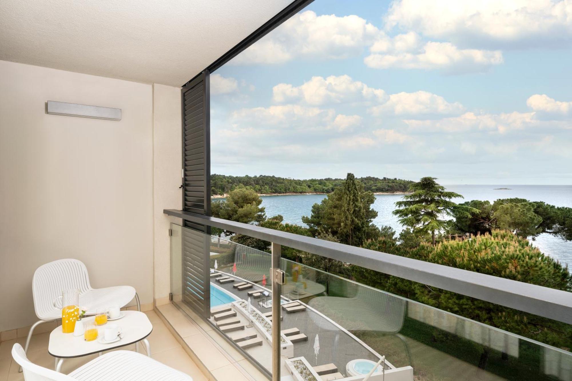 Premium Room Balcony Sea View