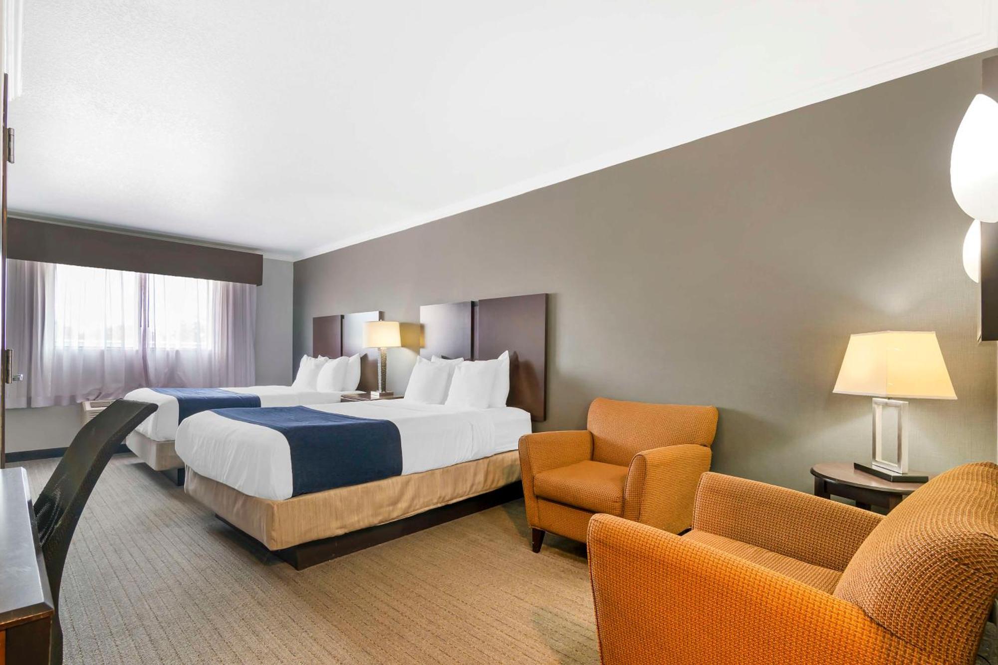 Queen Room Two Queen Beds
