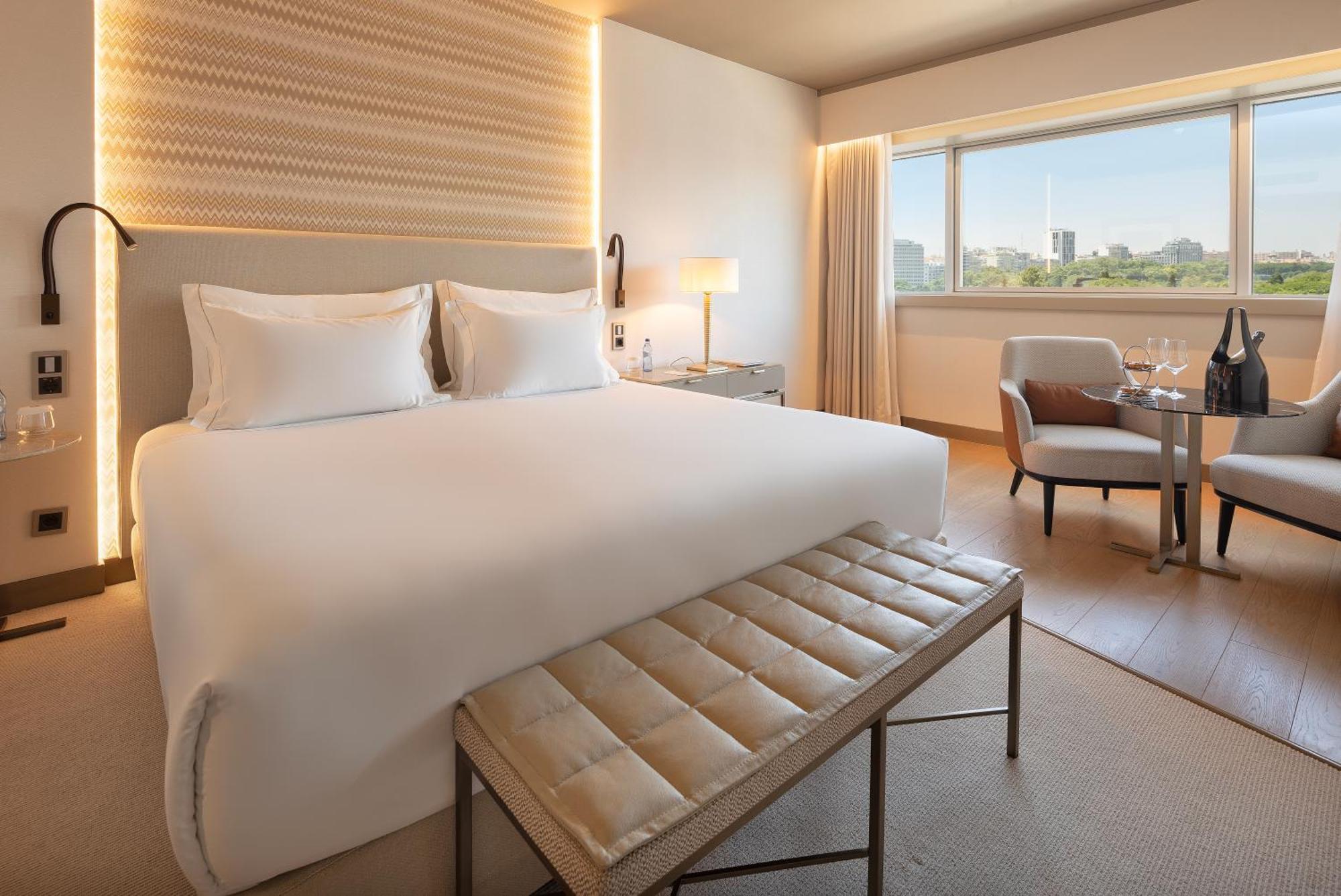 Deluxe Double or Twin Room,1687448046:JPEG