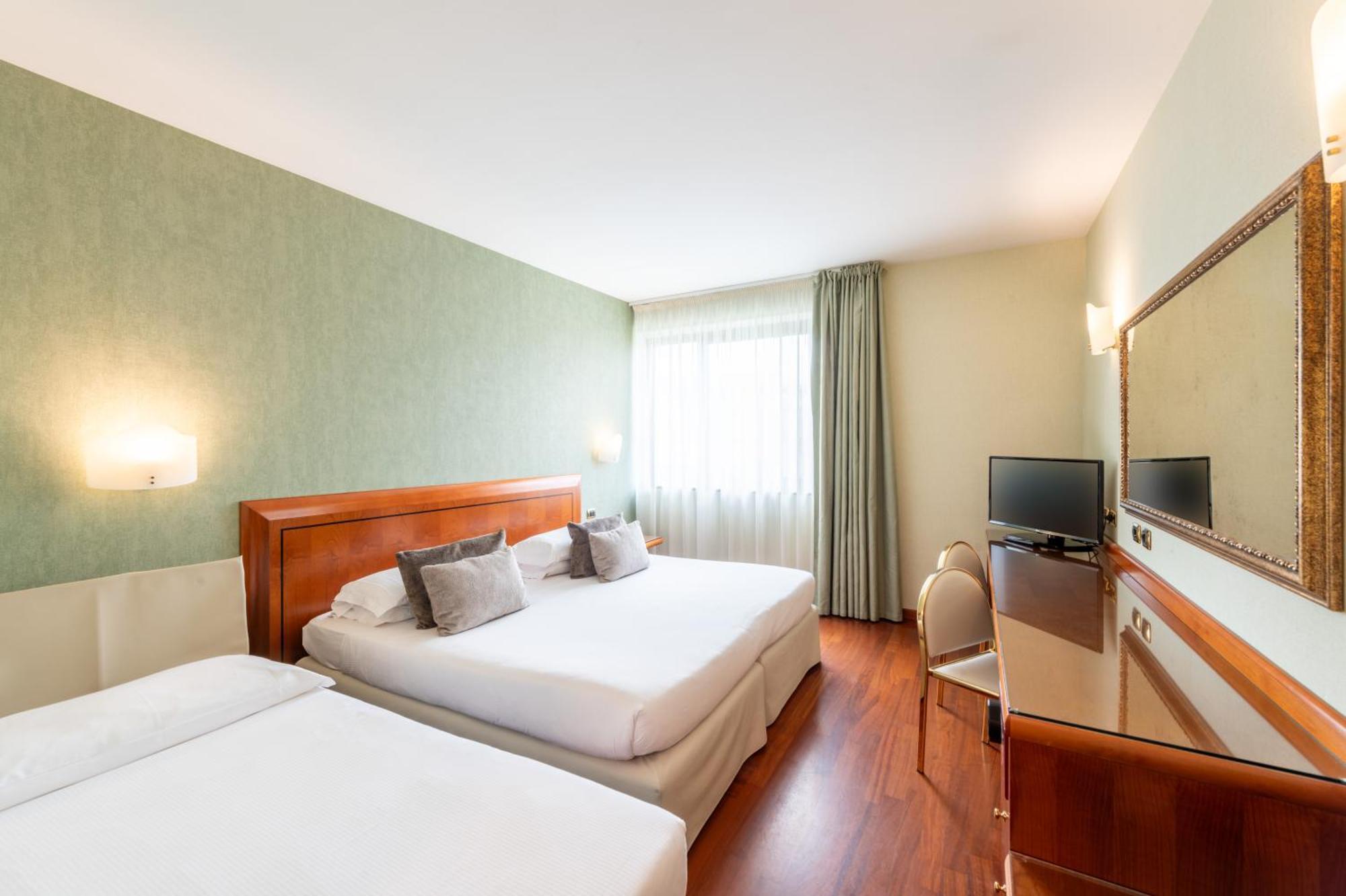 Superior Double Room Extra Bed,1687452048:JPEG