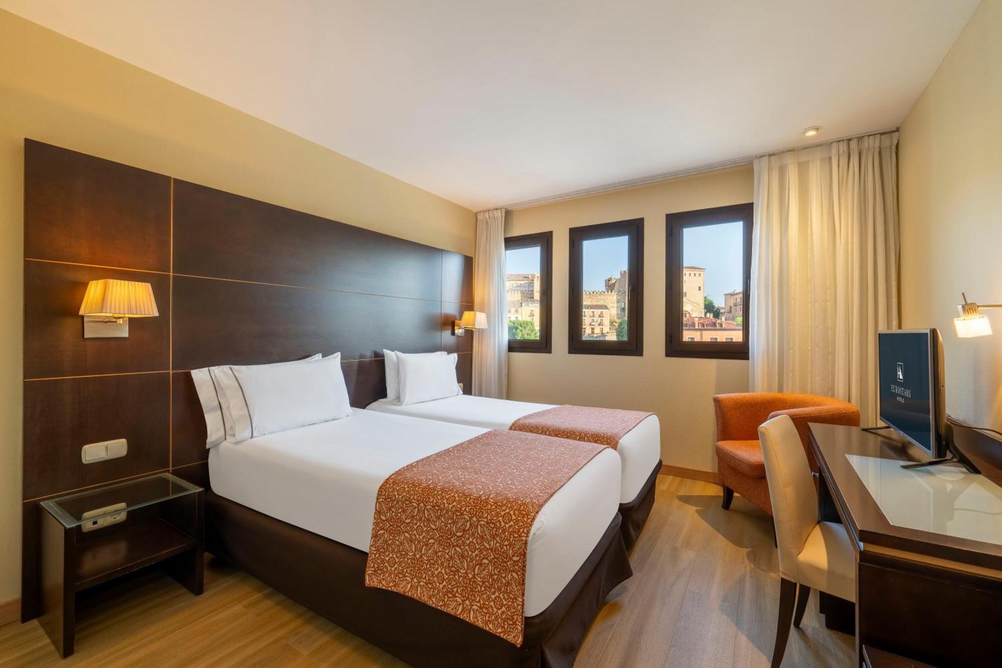 Double or Twin Room (1-2 Adults),1689822535:JPEG