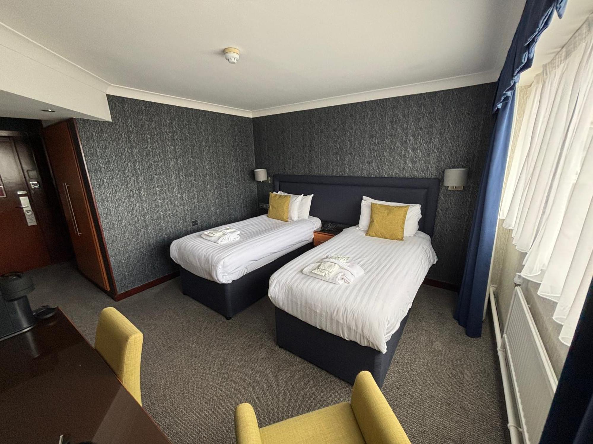 Deluxe Twin Room