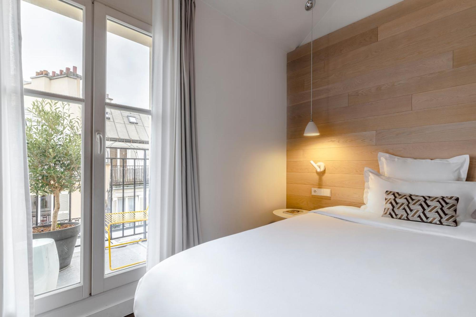 Classic Adjacent Rooms,1689823745:JPEG