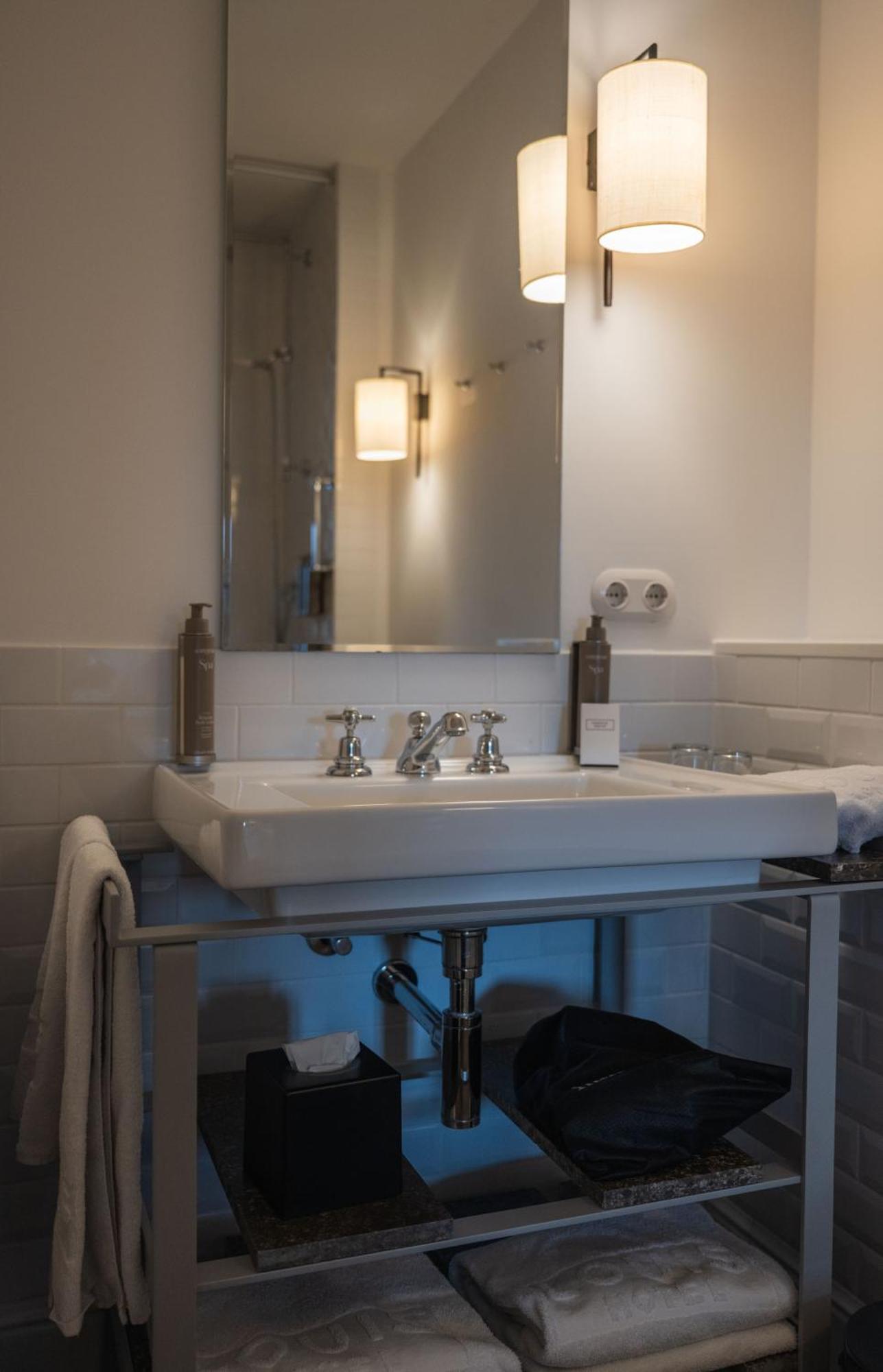 Courtyard Superior,1689830407:JPEG