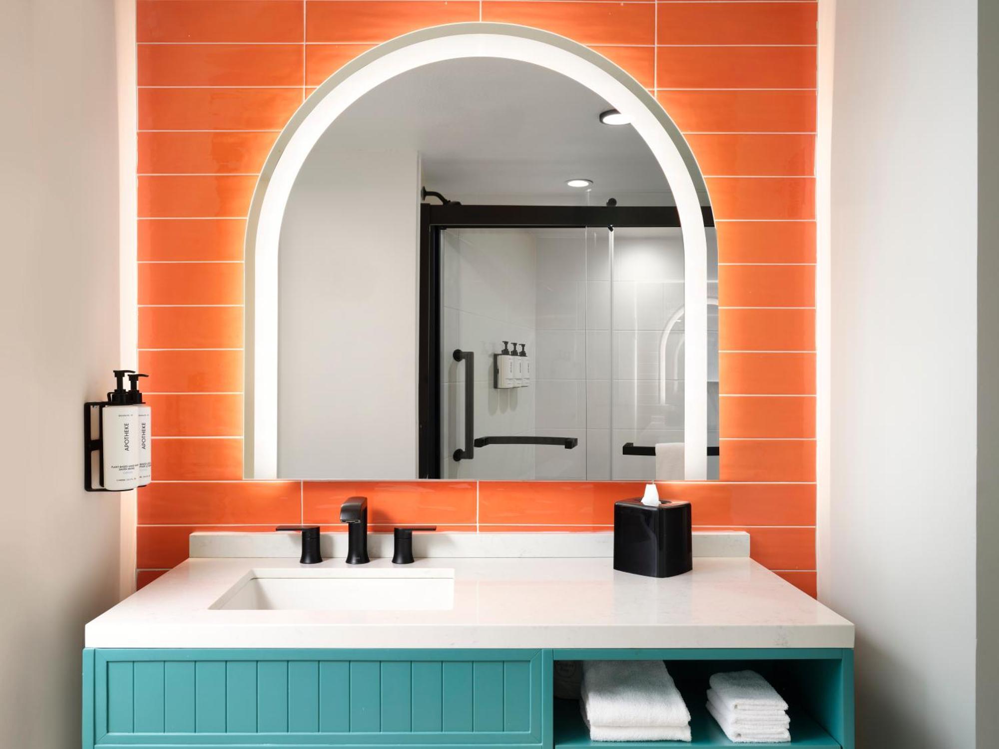 Standard Queen Room with Two Queen Beds and Balcony,1698881007:JPEG