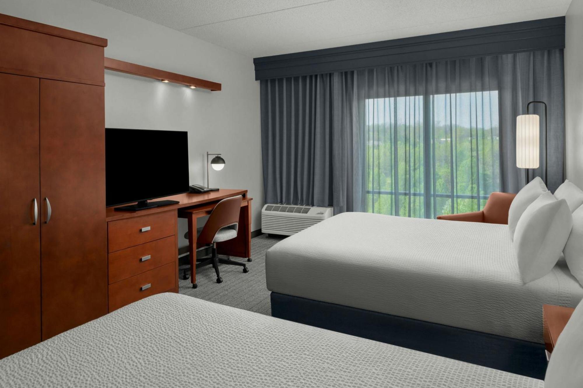 Queen Room Two Queen Beds