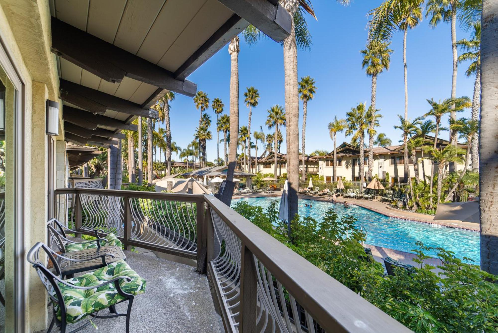 Oversized Garden View Suite