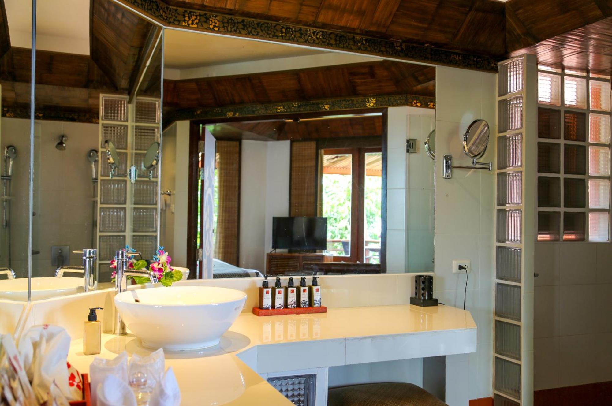 Ocean Wing Suite