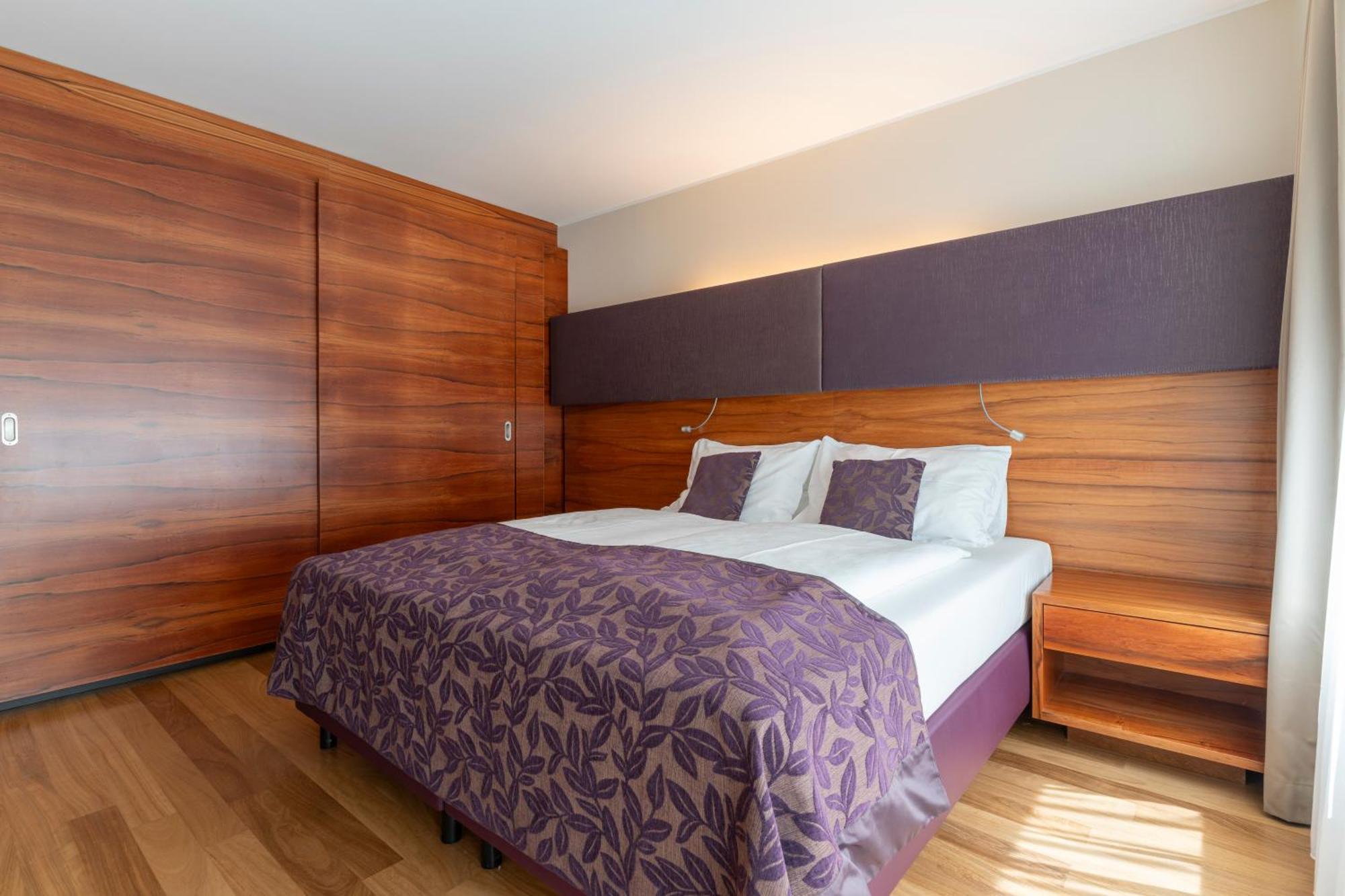 Deluxe Double Room 111