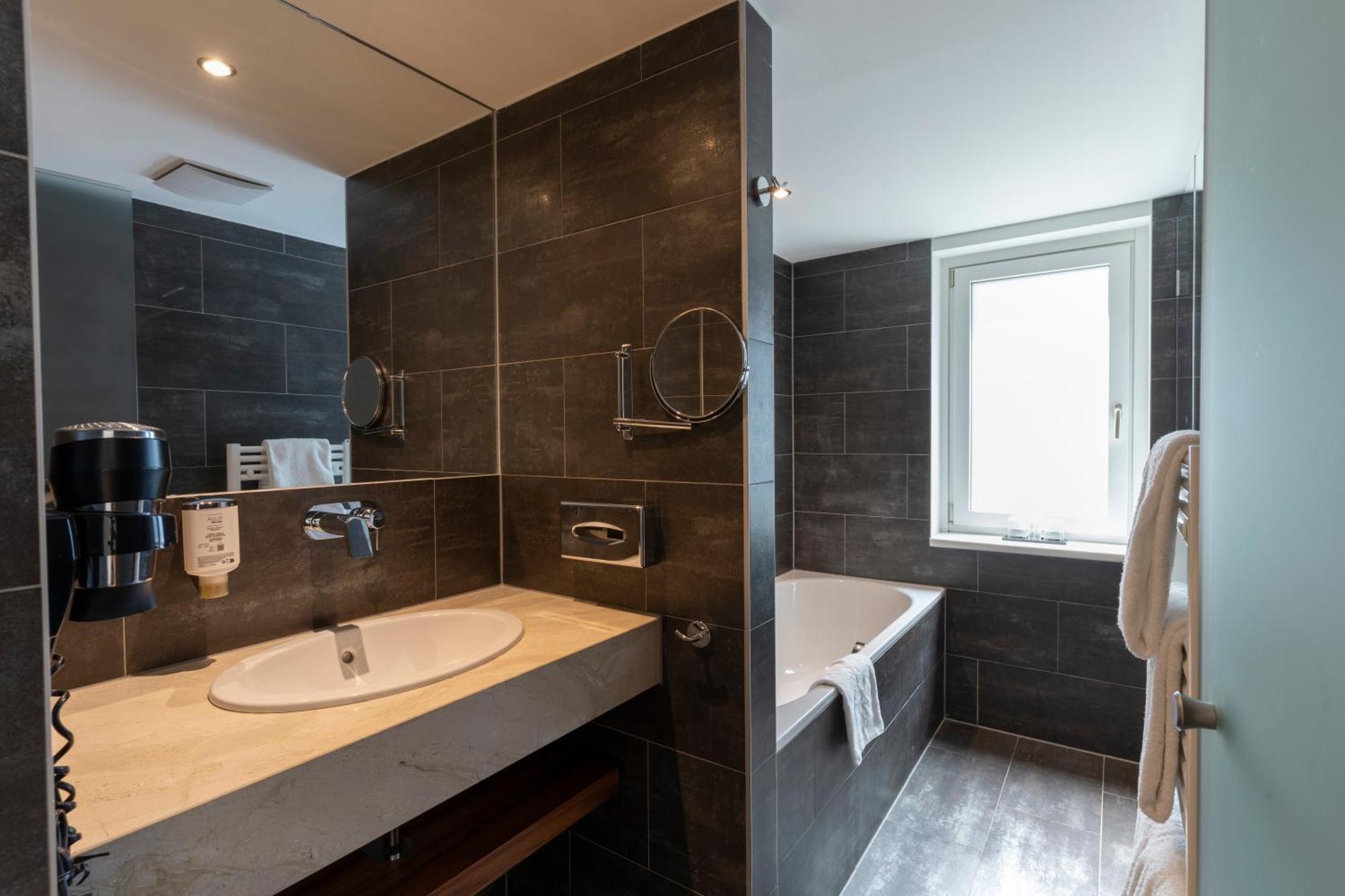 Deluxe Double Room 111