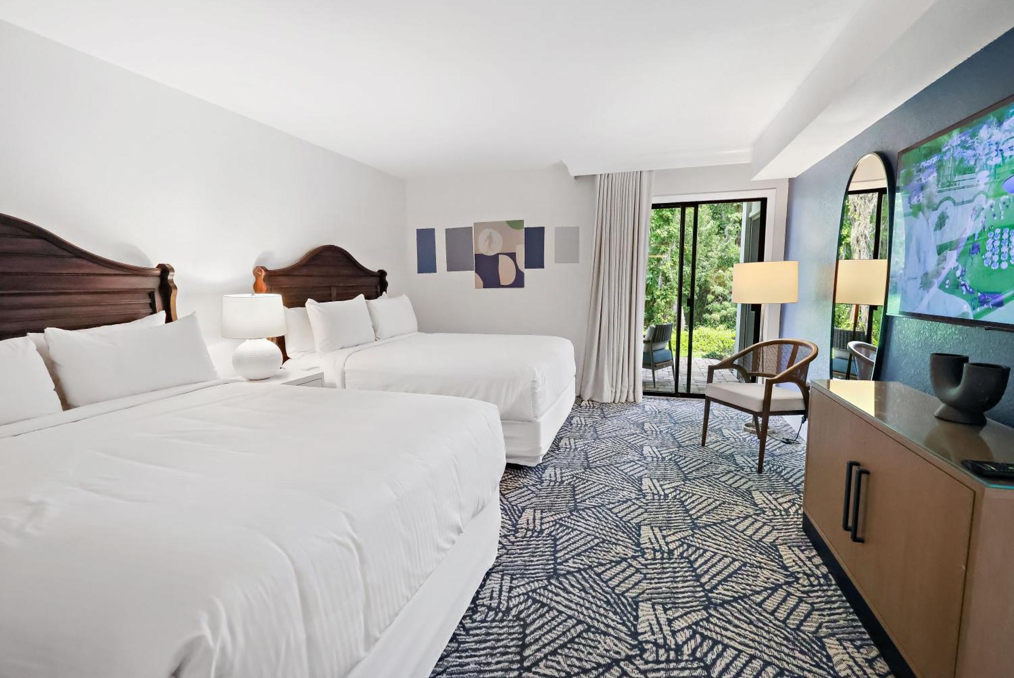 Renovated Deluxe Guest Room One King Bed