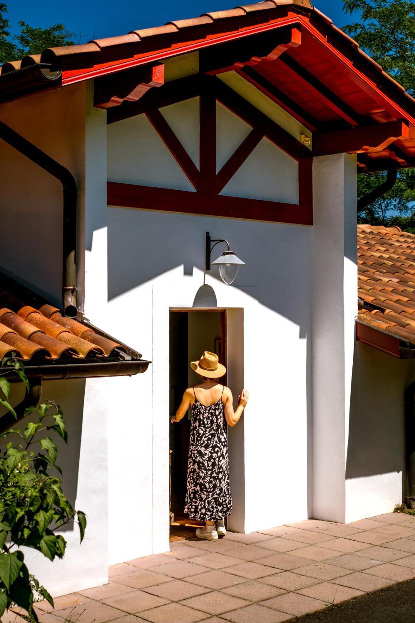 Deluxe Suite,1693274731:JPEG