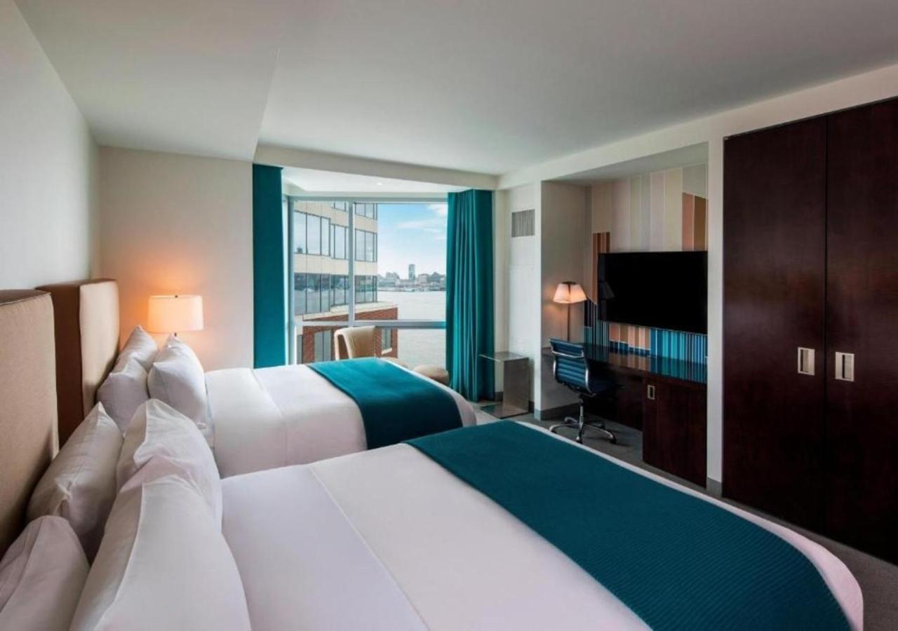 Queen Room with View,1695321005:JPEG