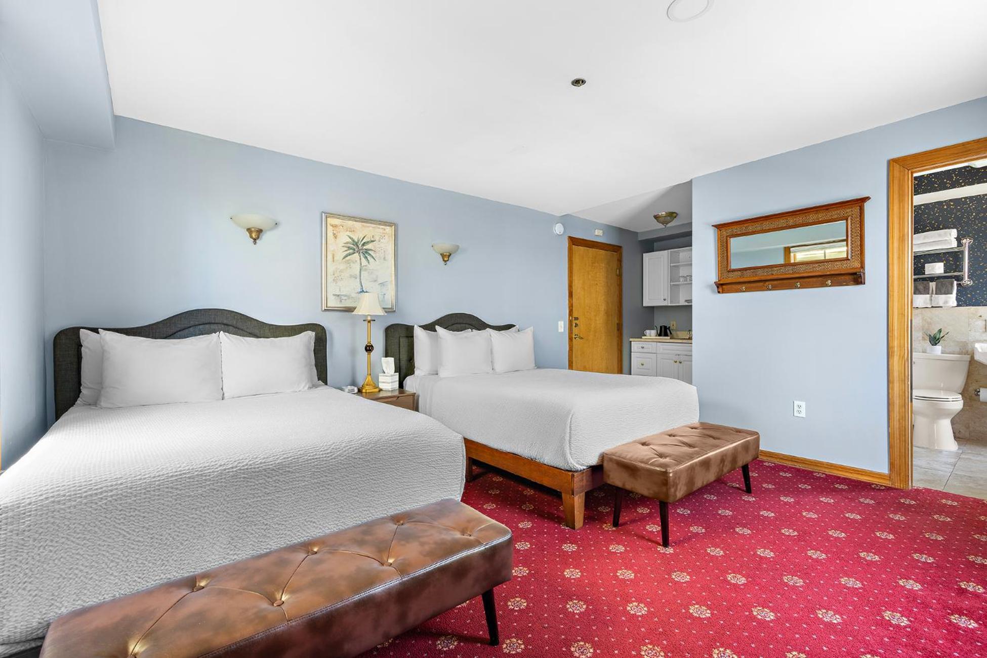 Deluxe Quadruple Room