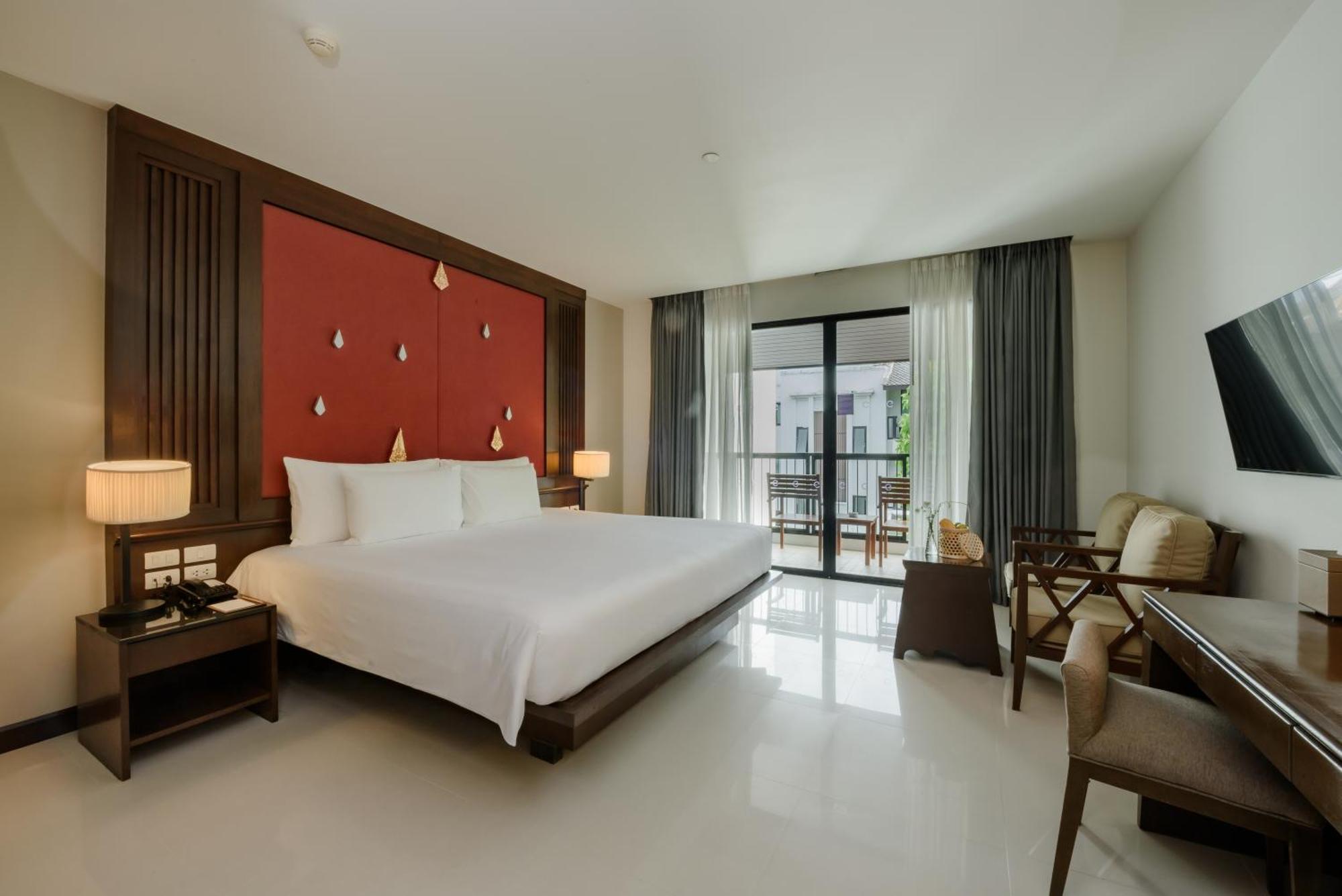 Deluxe King Room