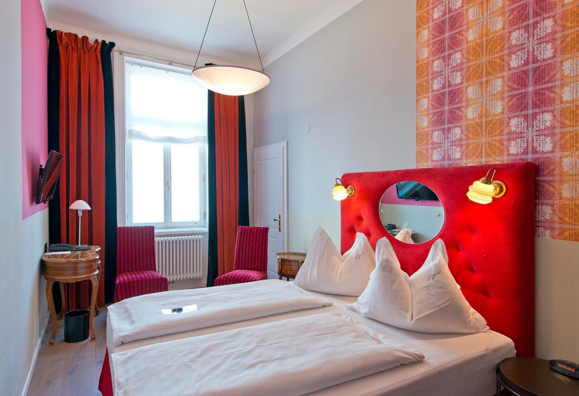 Classic Double Room