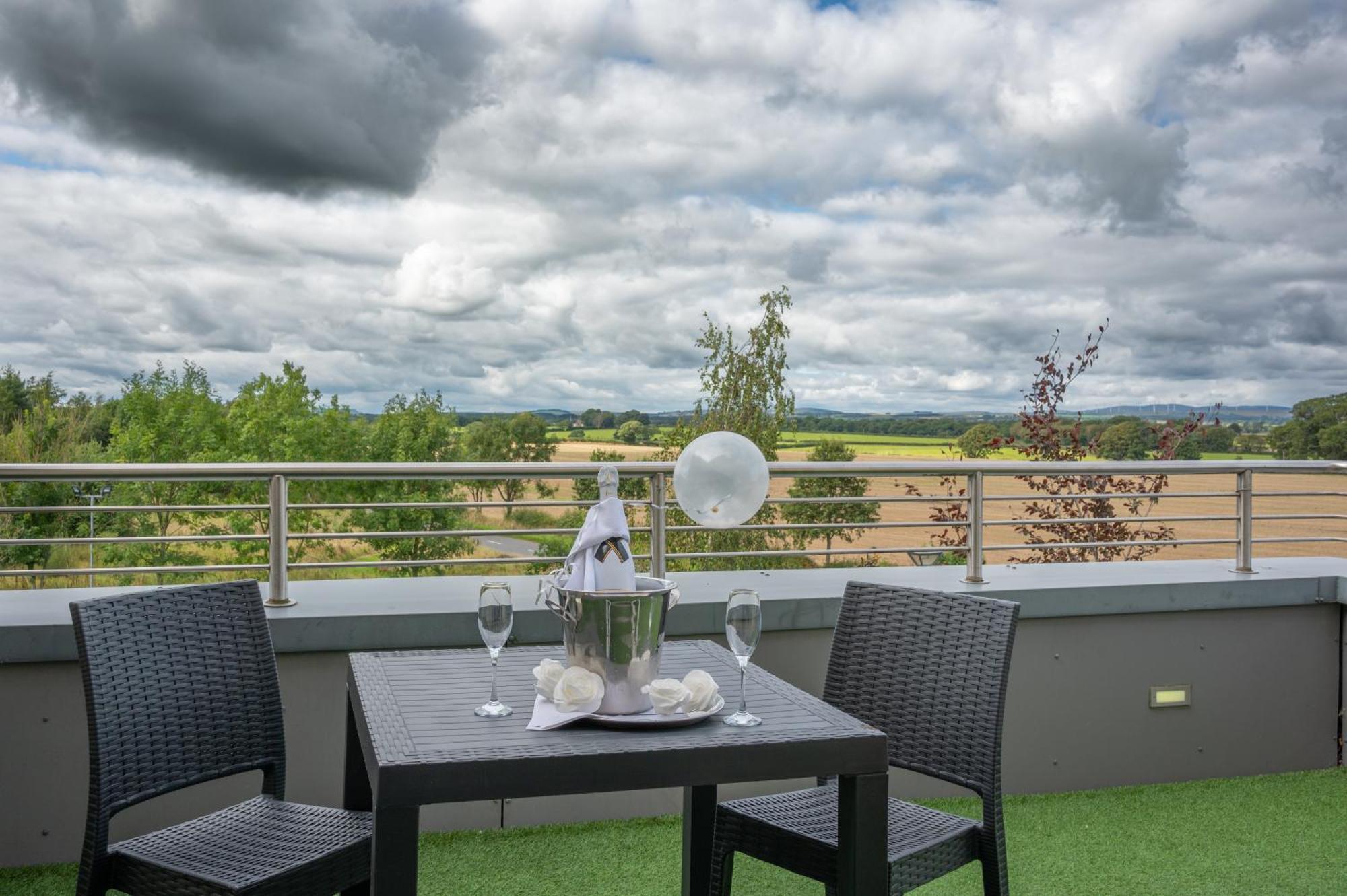 Double or Twin Room with Balcony,1697776894:JPEG