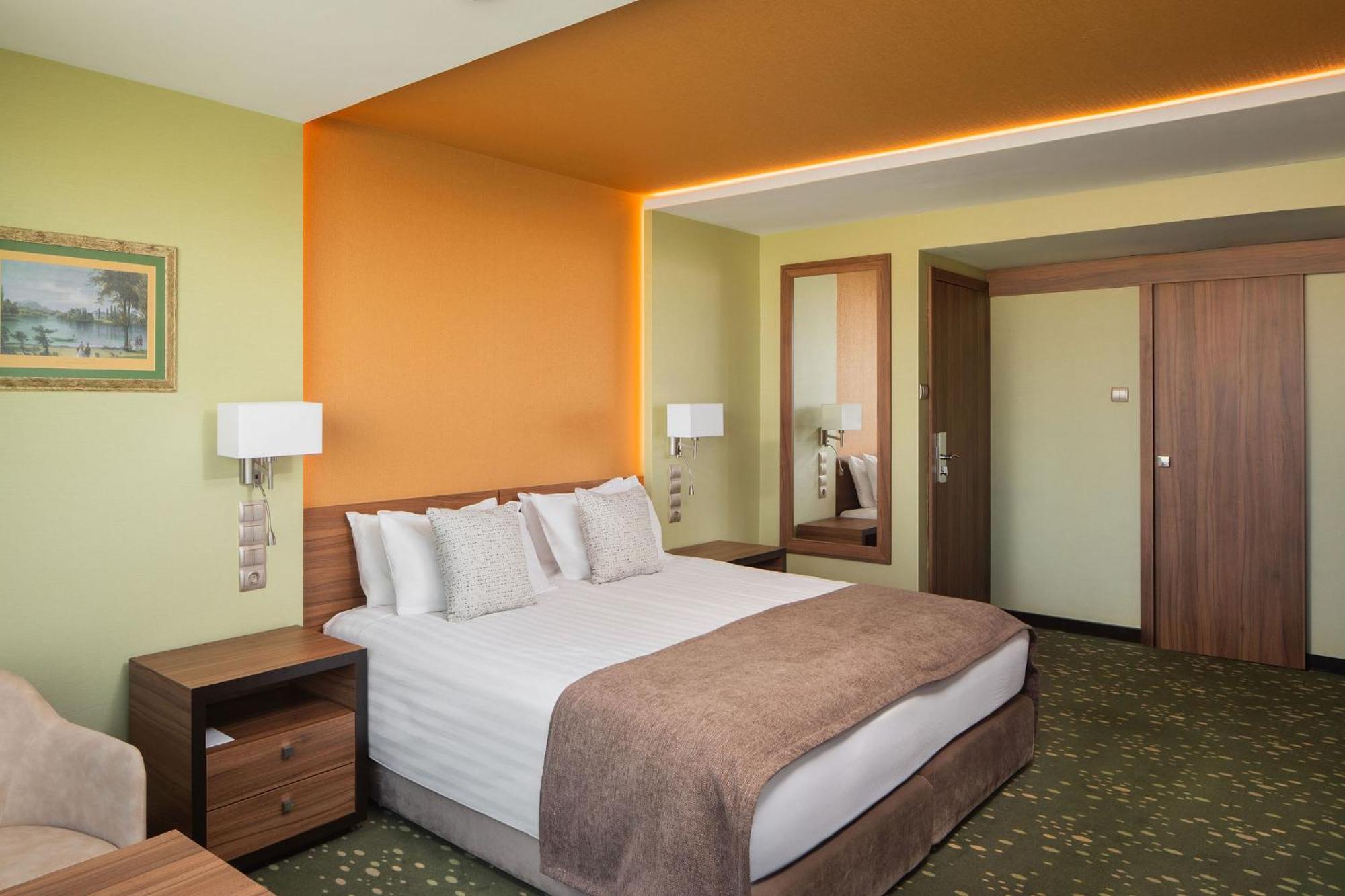 RiverView Double Room Extra Bed