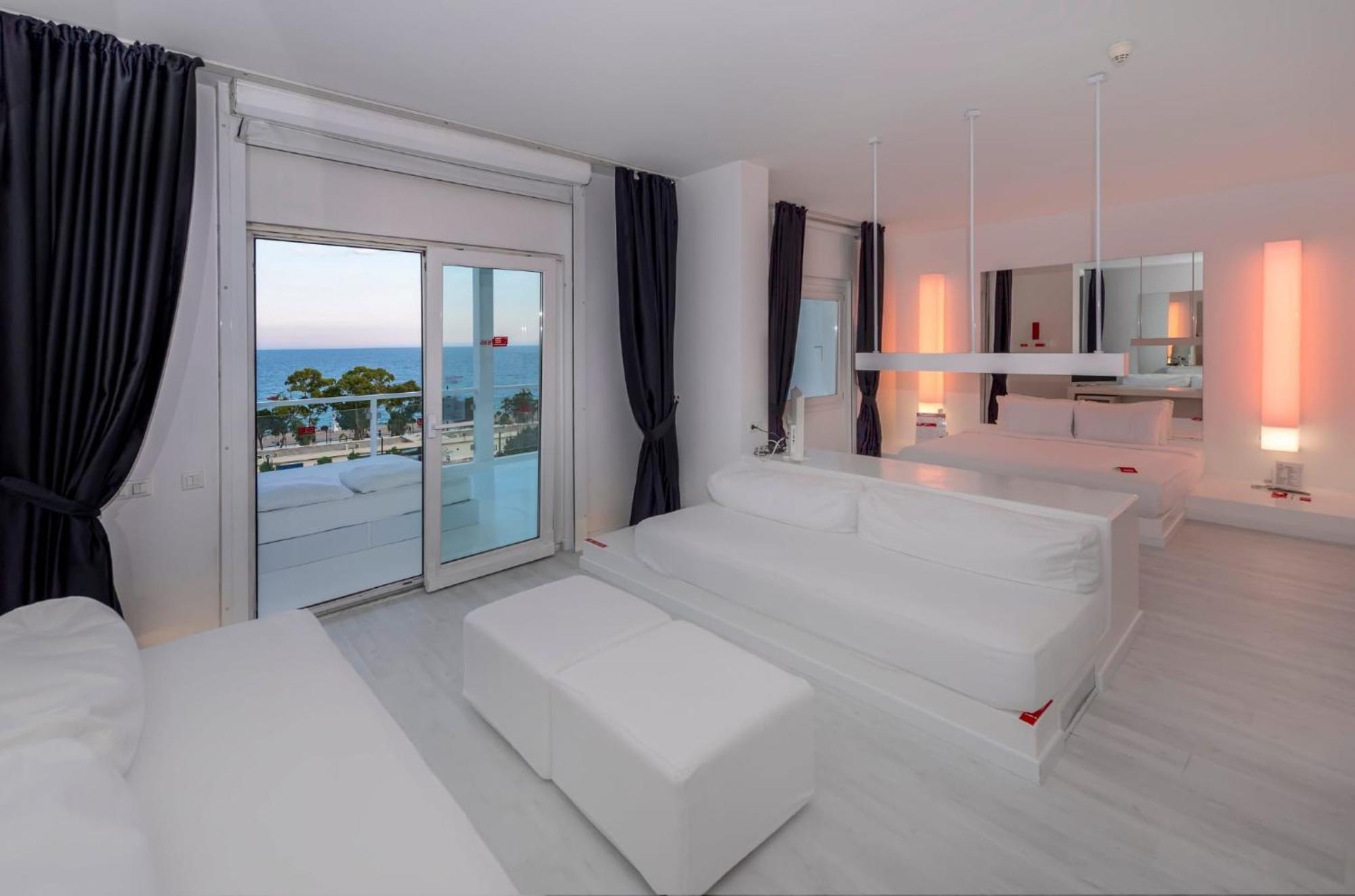 Family Room Sea View