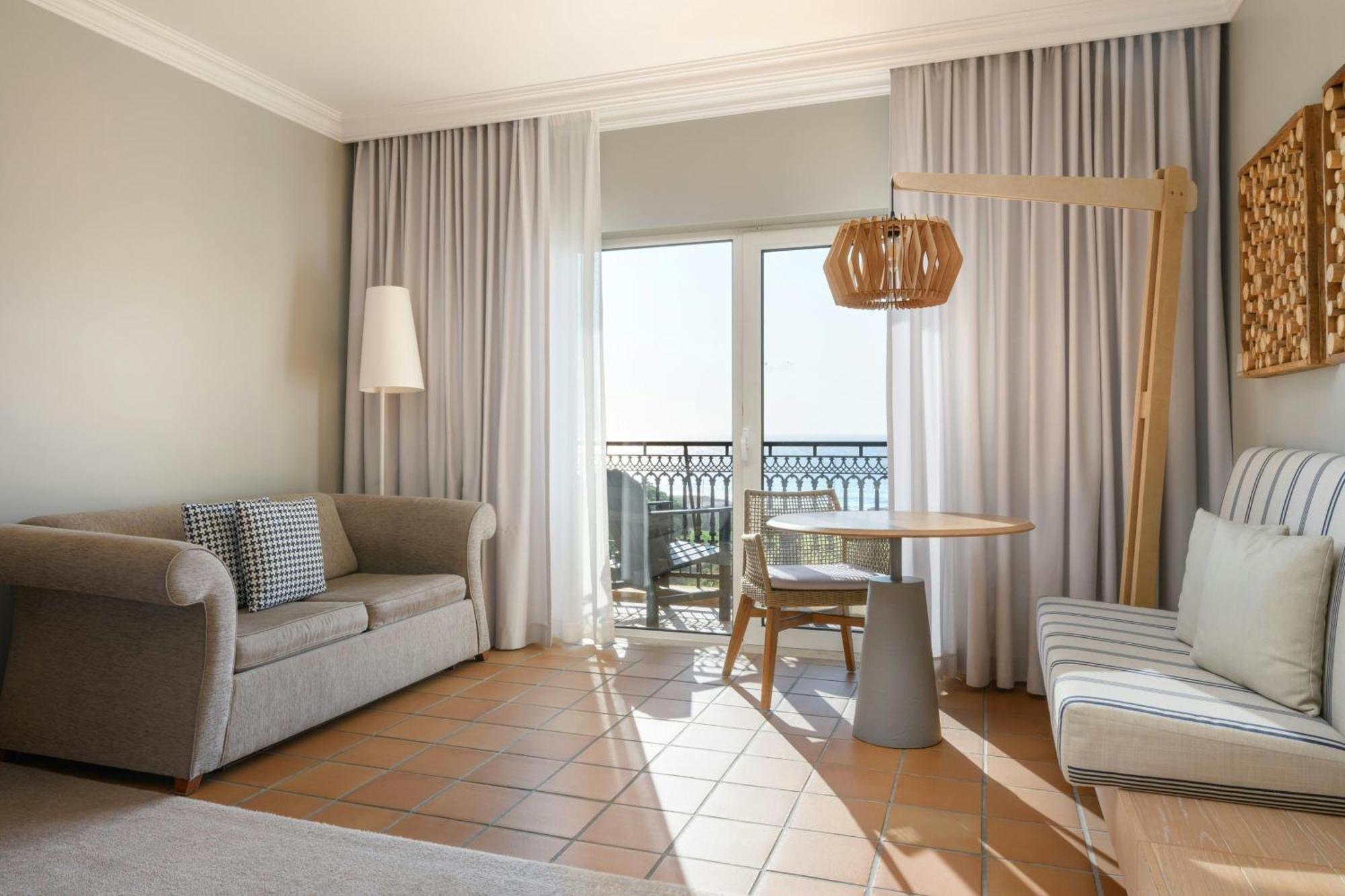 Guest room, 1 King, Oceanfront,1705568661:JPEG