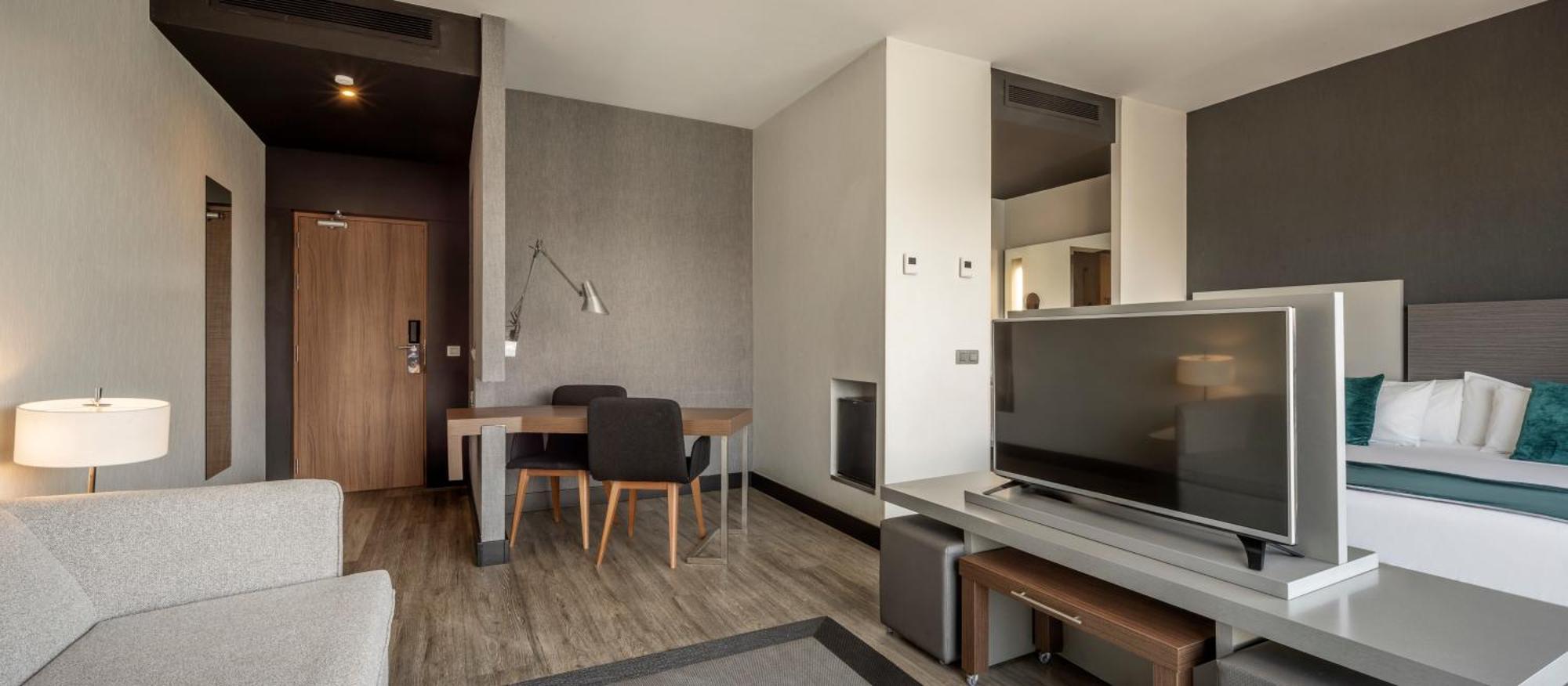 Superior Double or Twin Room,1697823632:JPEG