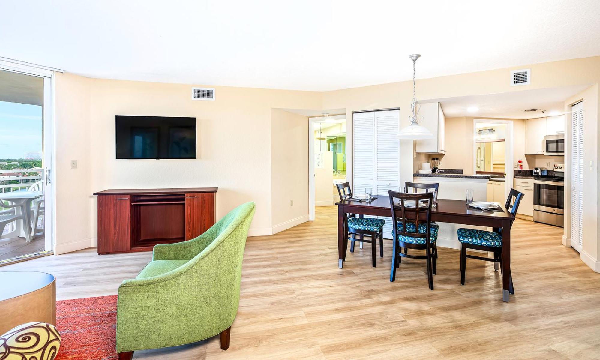 Superior One-Bedroom King Suite