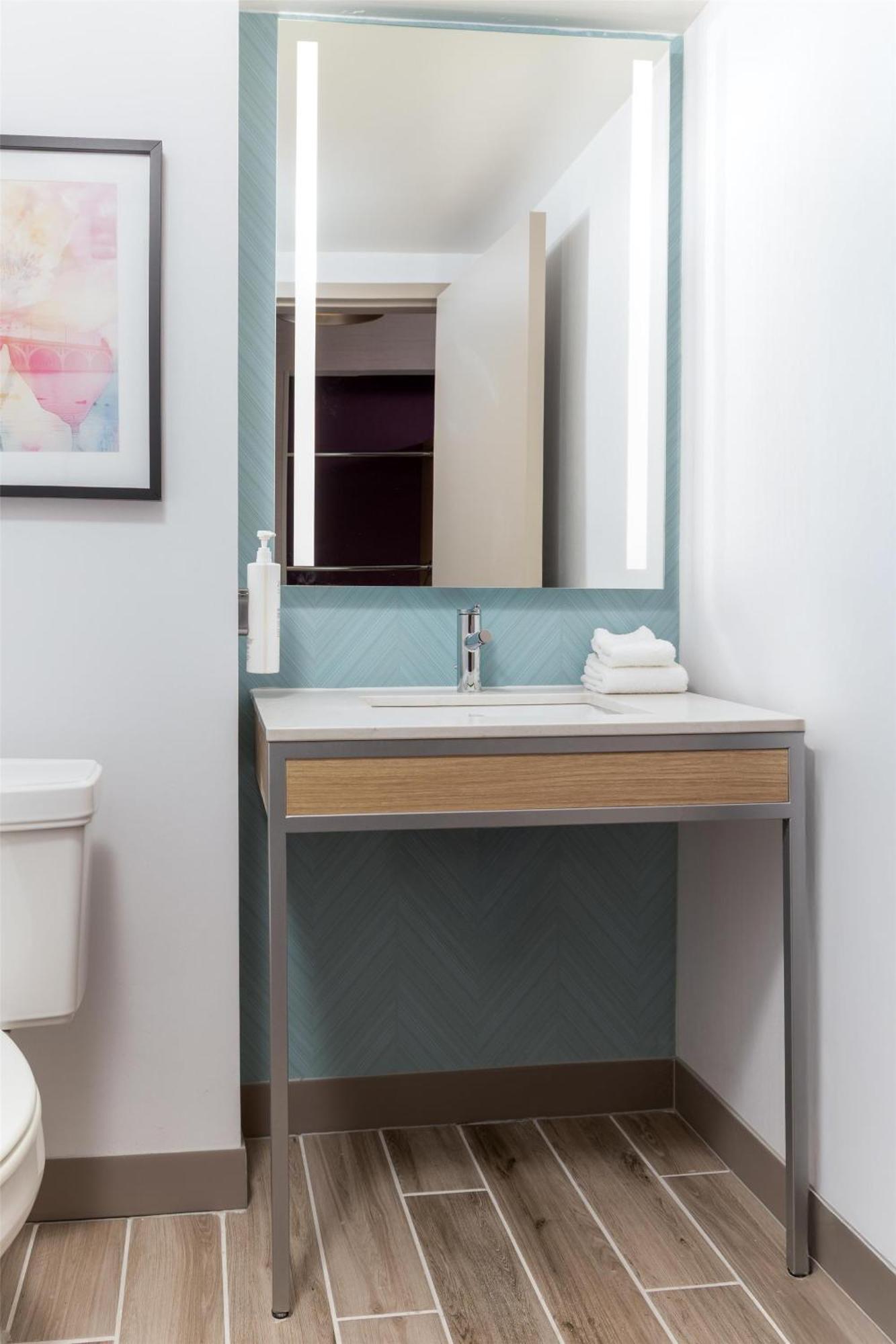 King Suite with Roll-In Shower - Mobility/Hearing Accessible,1697848881:JPEG