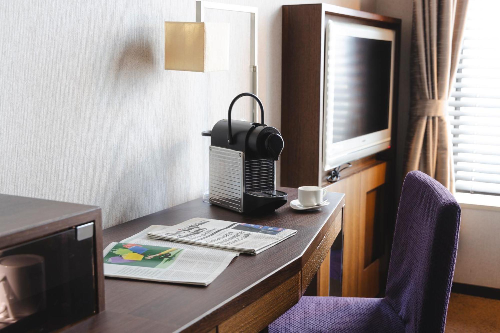 Top Floor Premier Single Room Non-Smoking