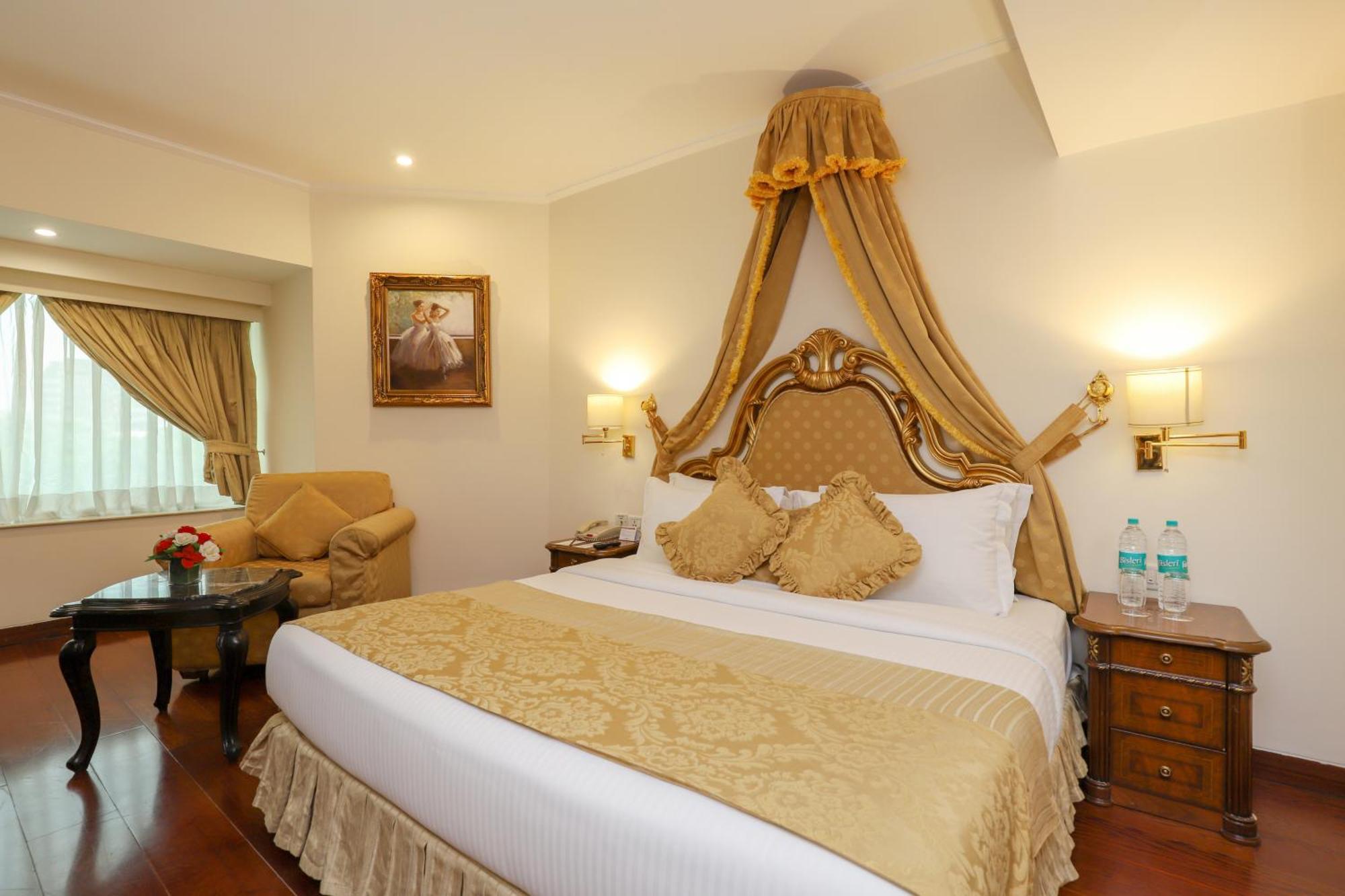 Maharaja One Bedroom Suite