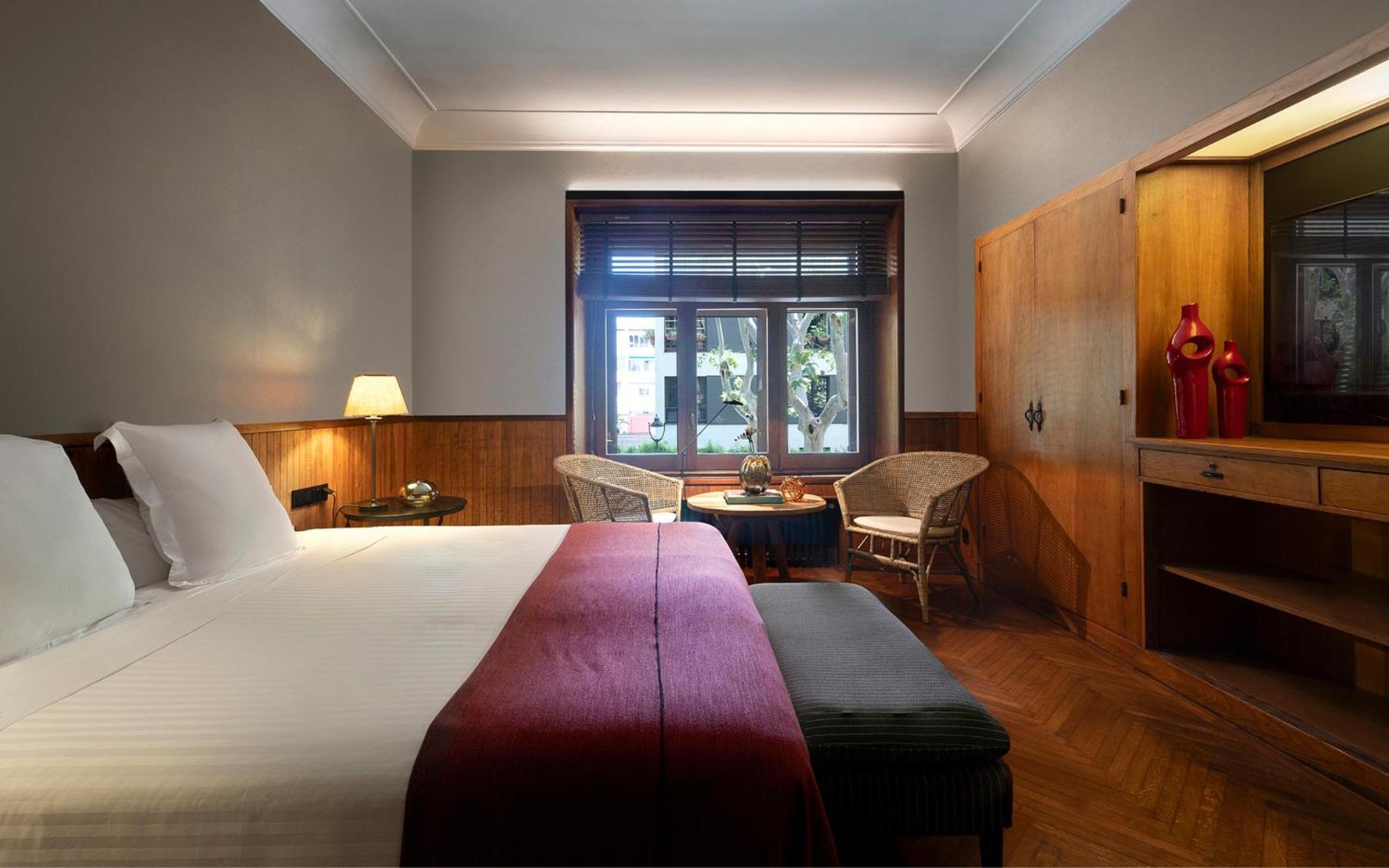 Medium Double Room