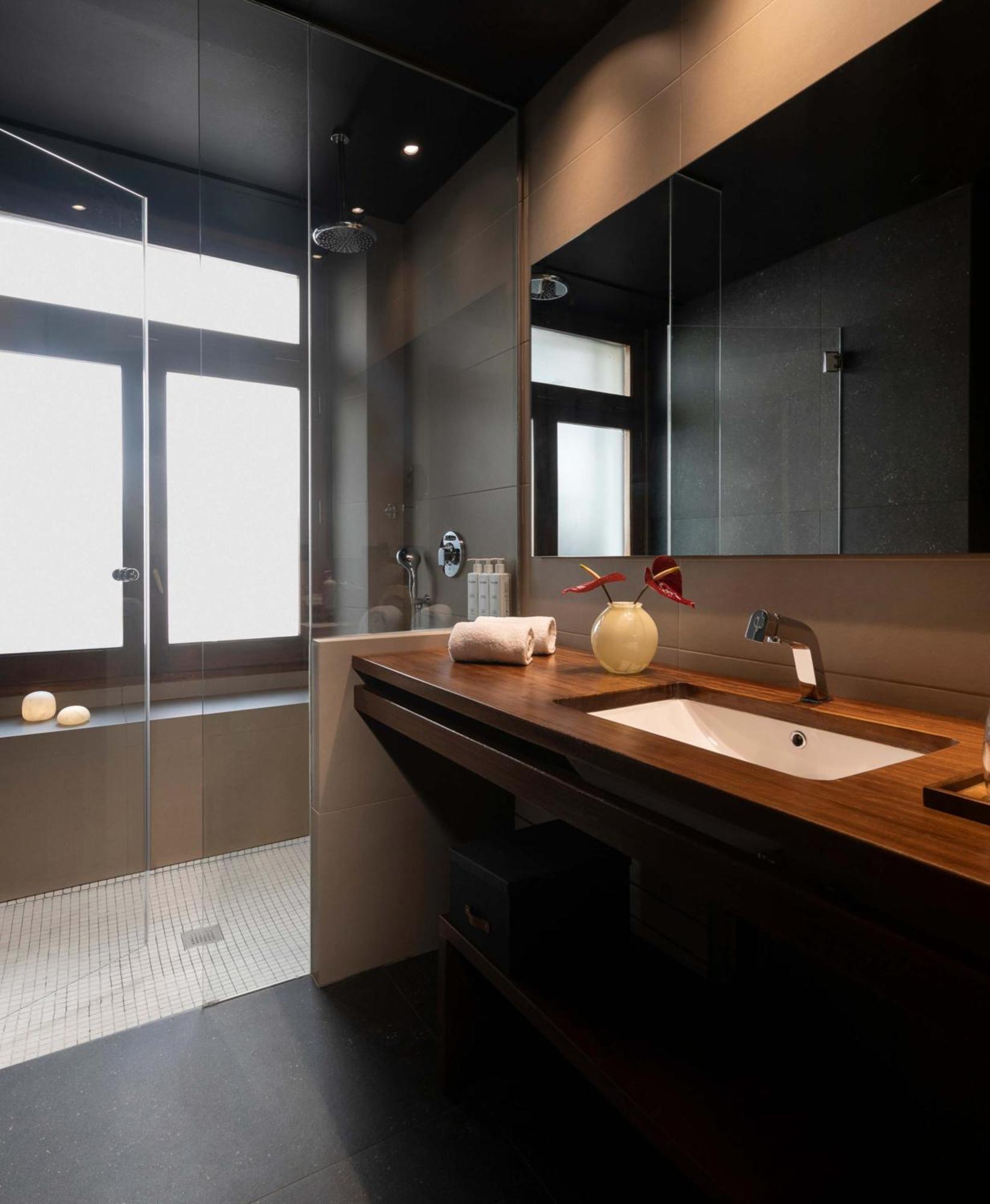 Medium Double Room